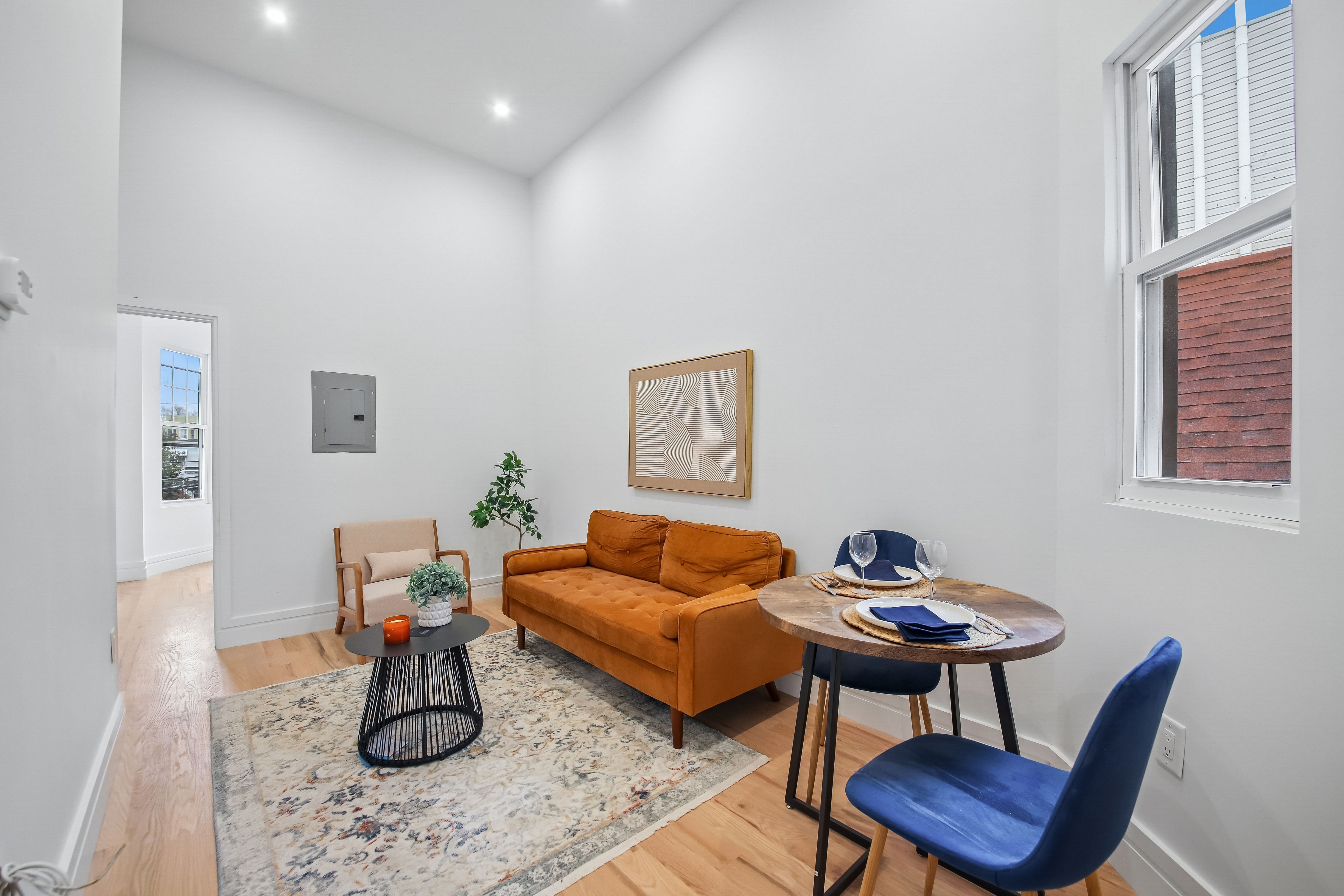 113 Lincoln Street, unit 2L 
