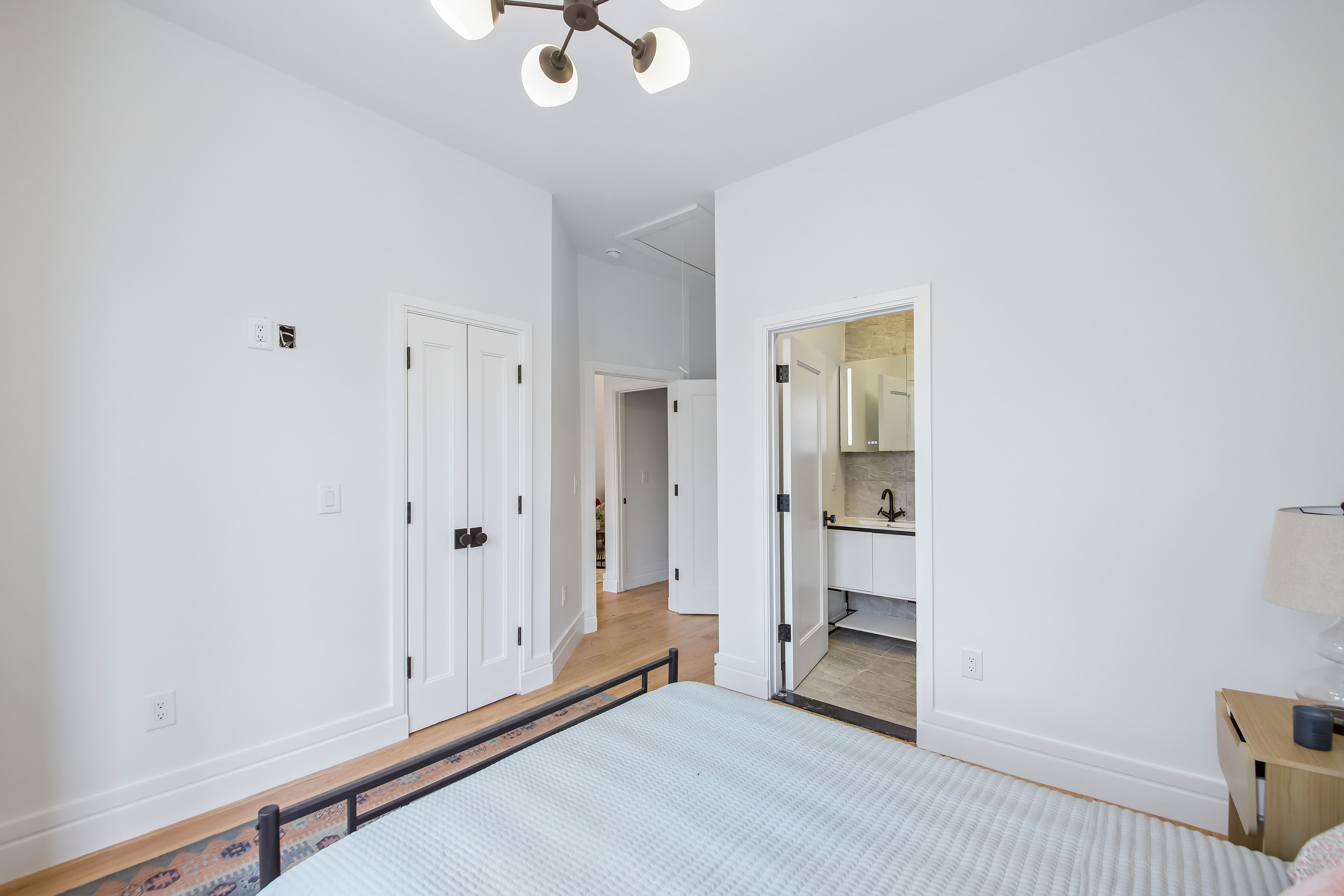 113 Lincoln Street, unit 2L 