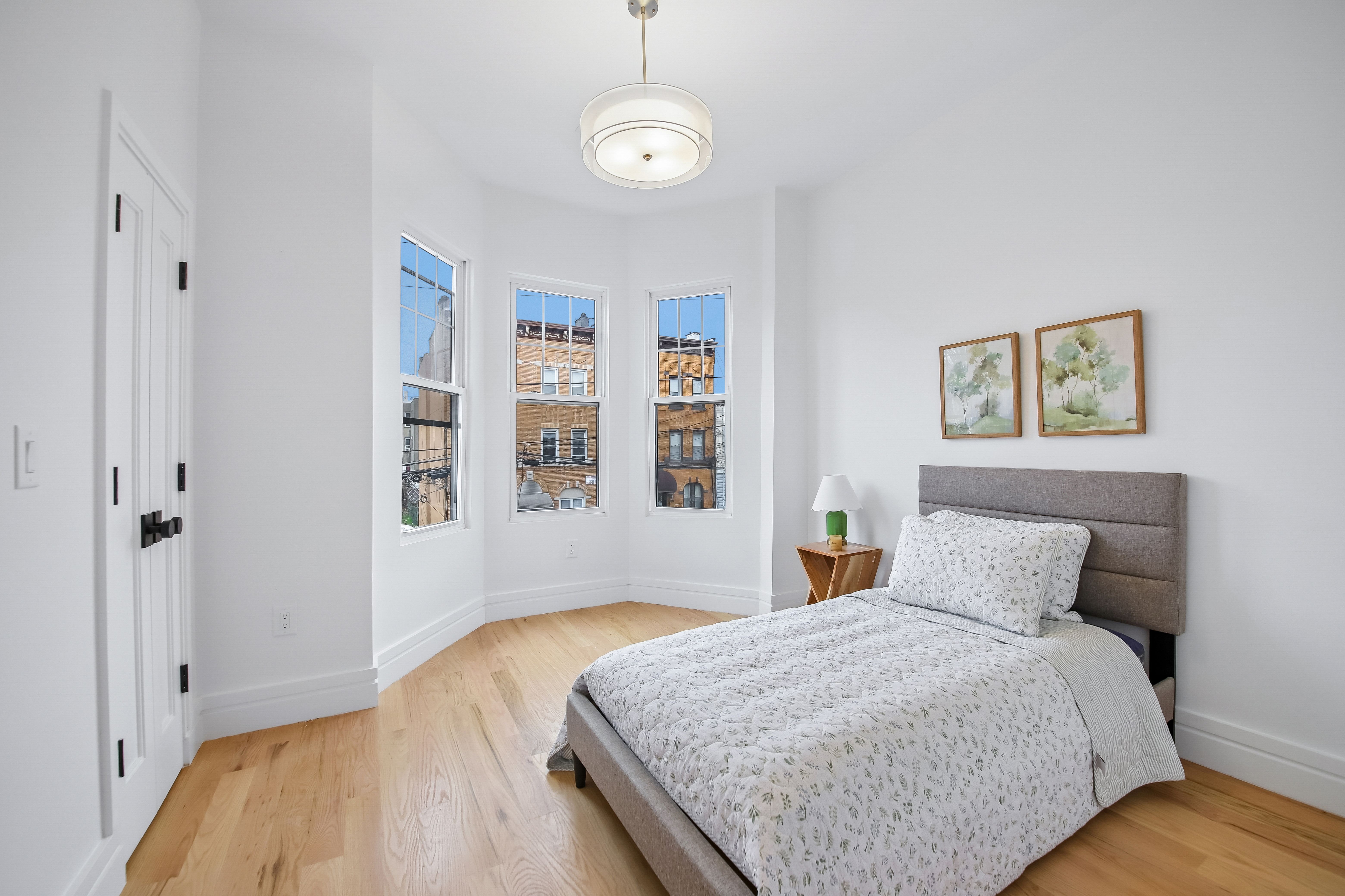 113 Lincoln Street, unit 2L 