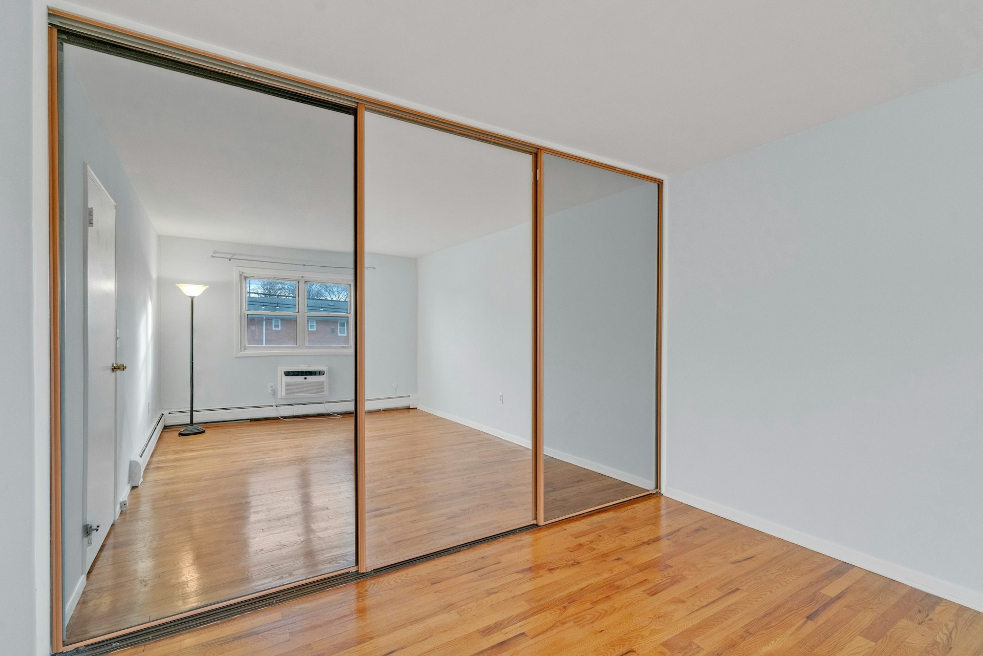 37 Knox Terrace #2B 