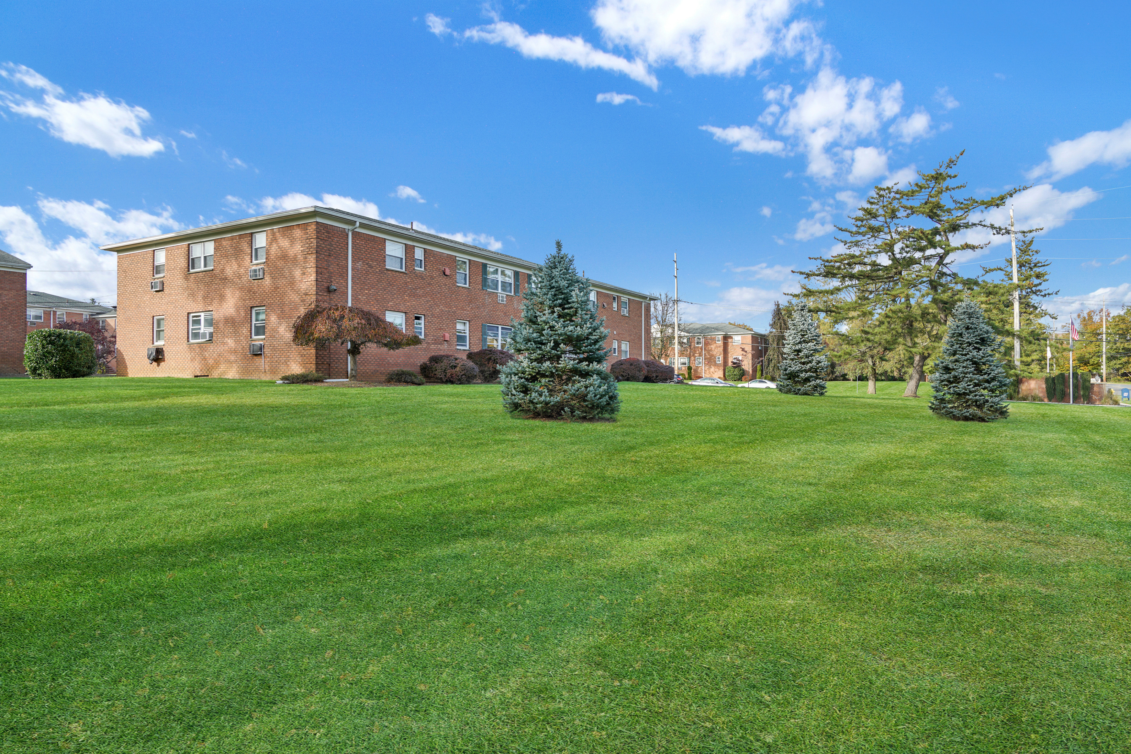 37 Knox Terrace #2B 