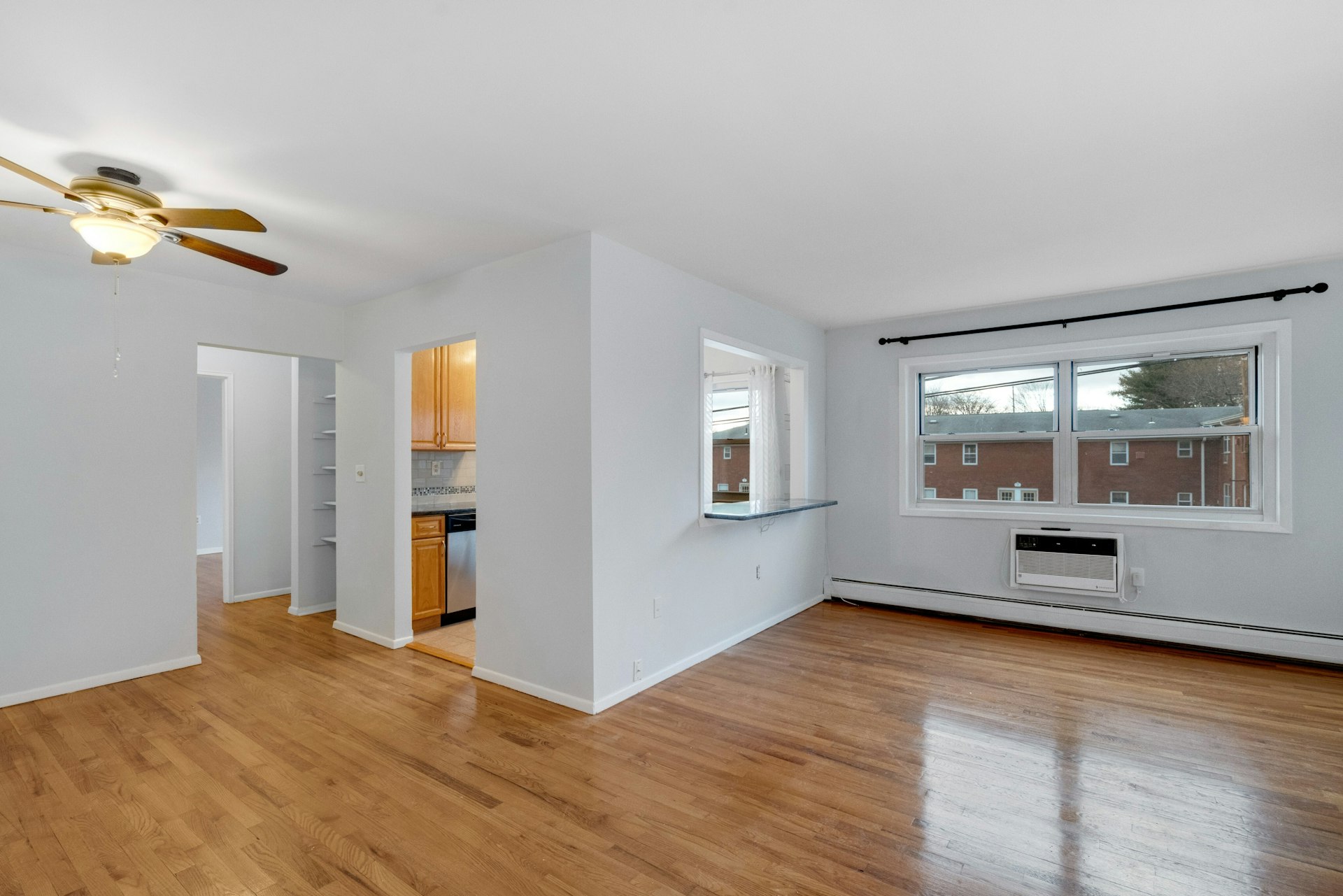 37 Knox Terrace #2B 