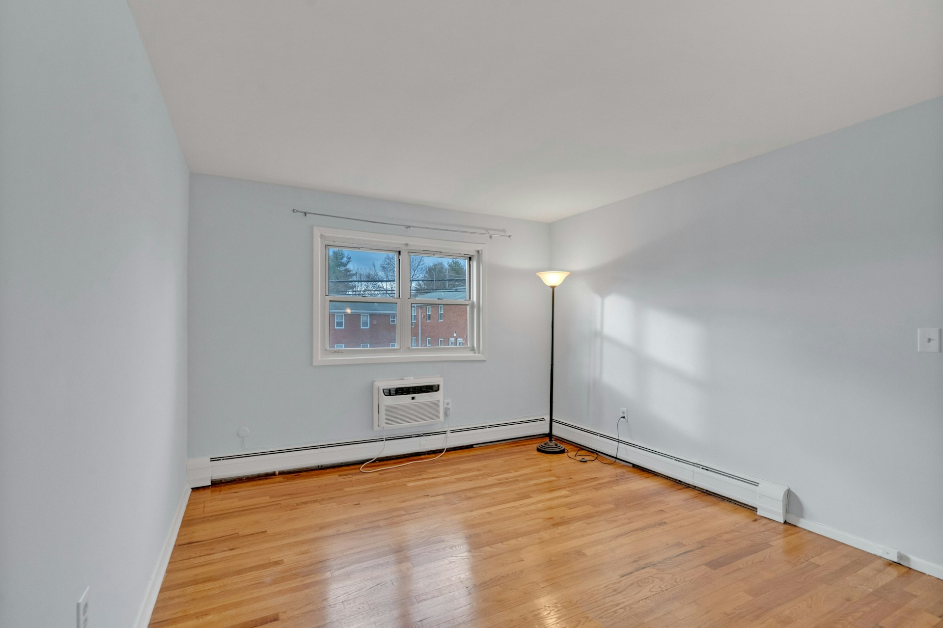 37 Knox Terrace #2B 