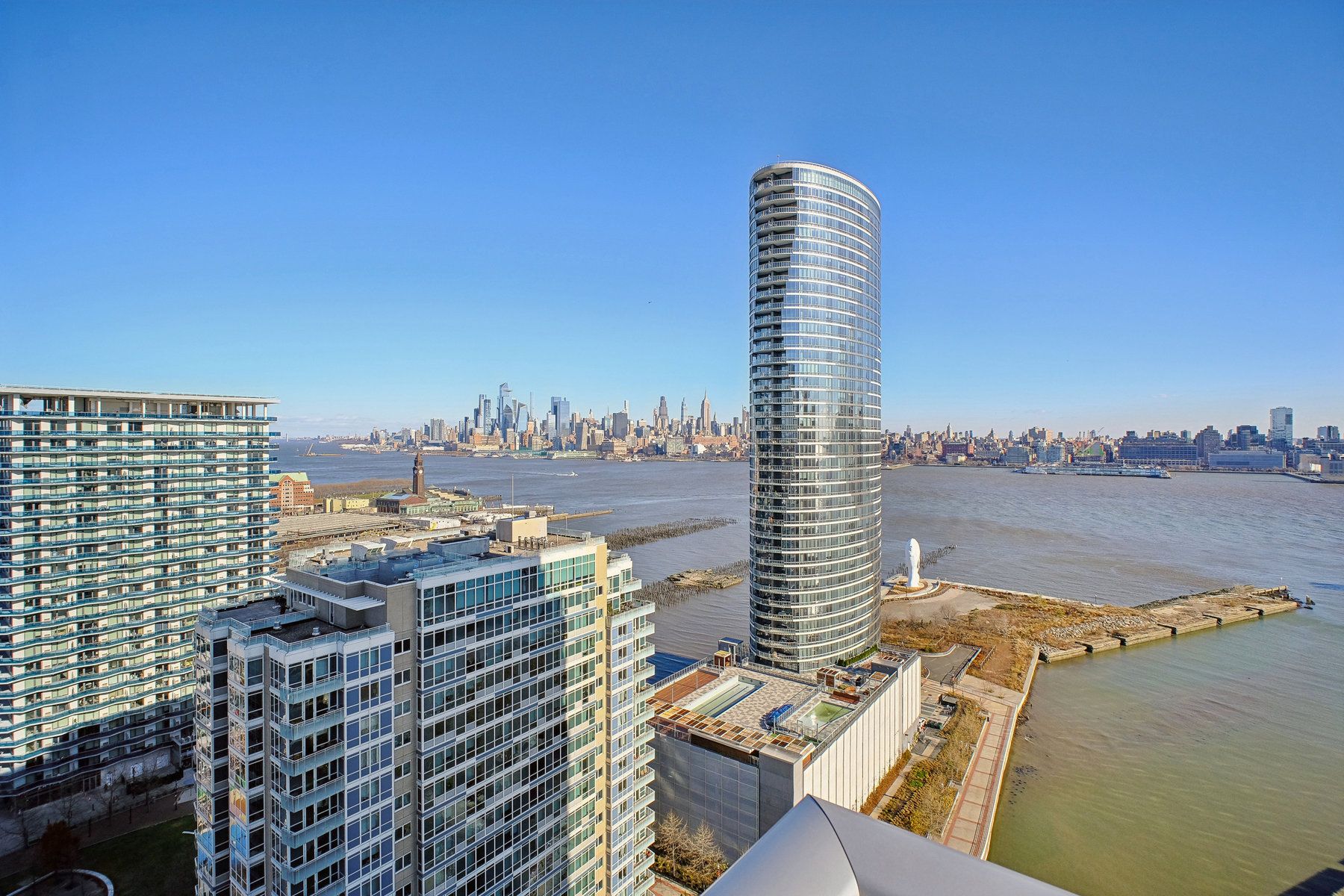 1 Shore Lane  #911 