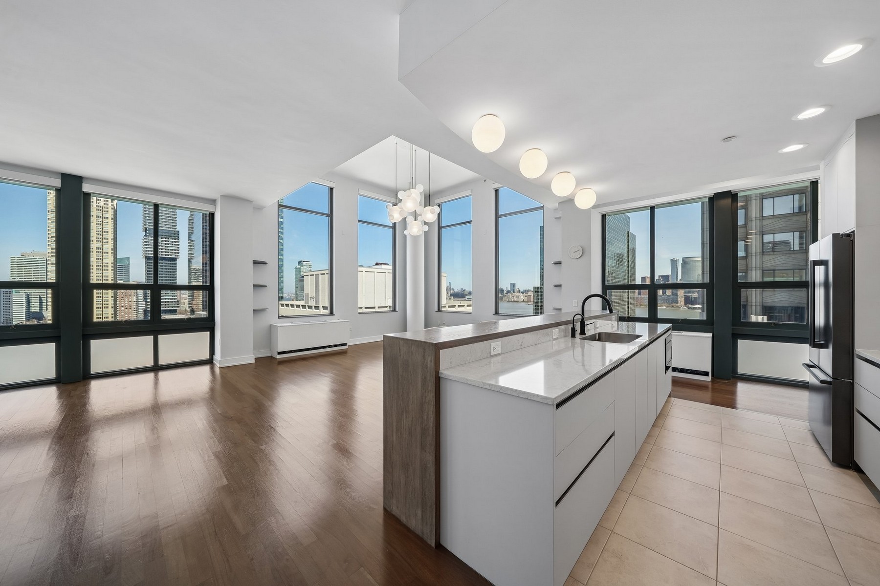 105 Greene Street, unit 1901 