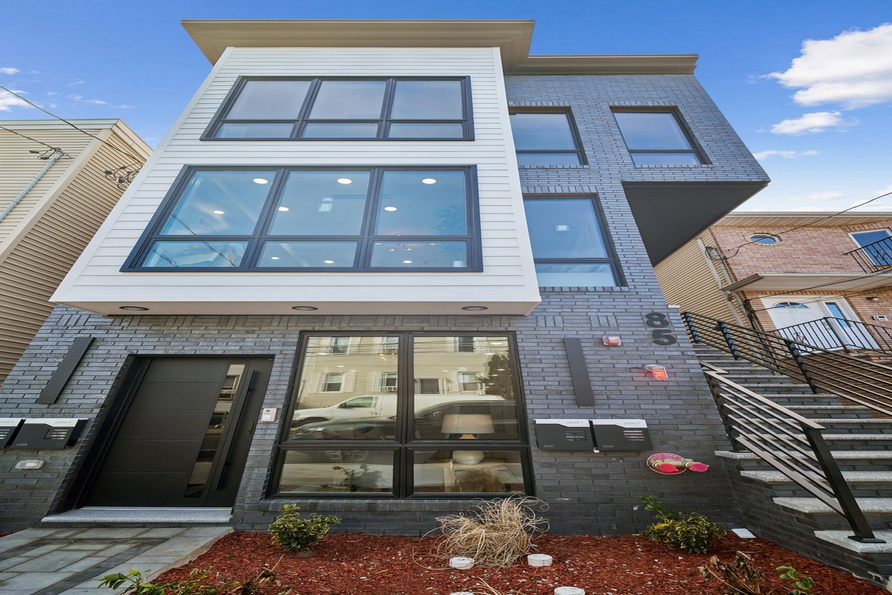 85 Bleecker St Unit# B
