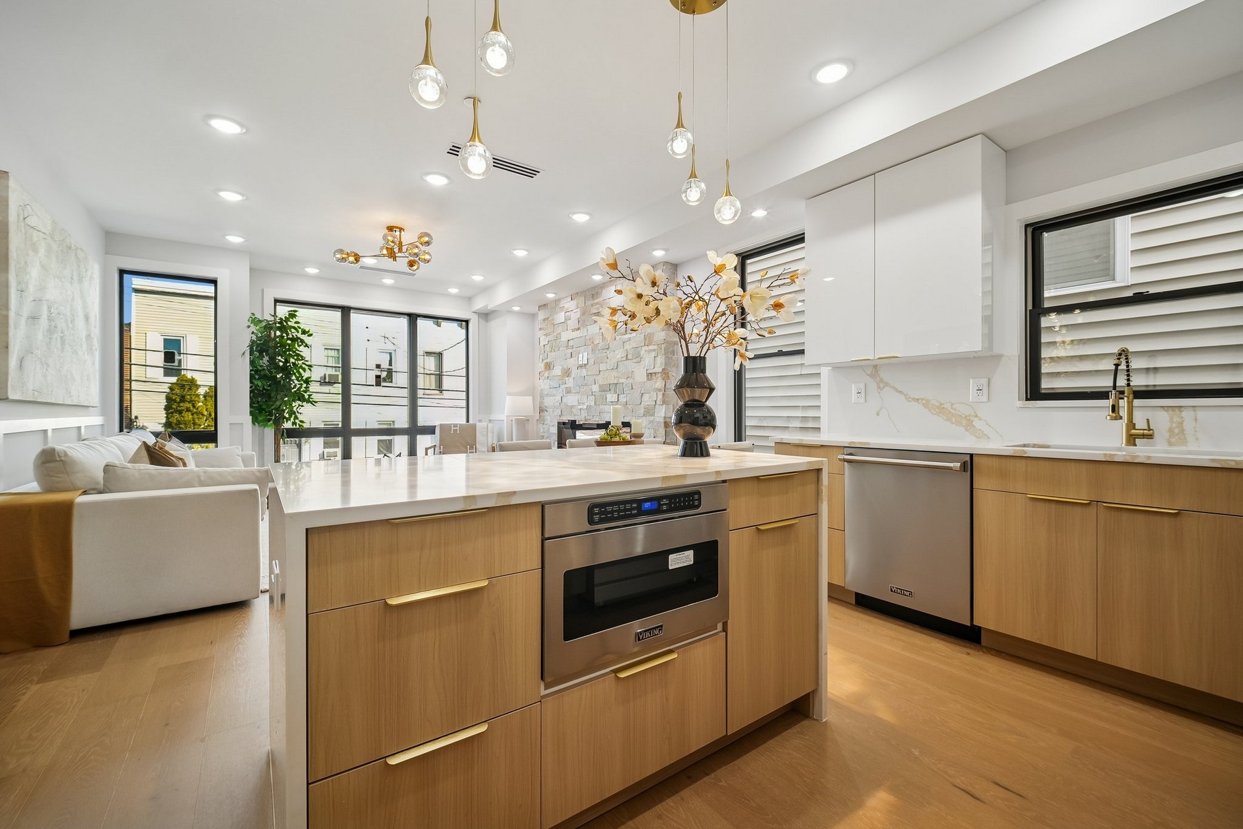 85 Bleecker St Unit# B