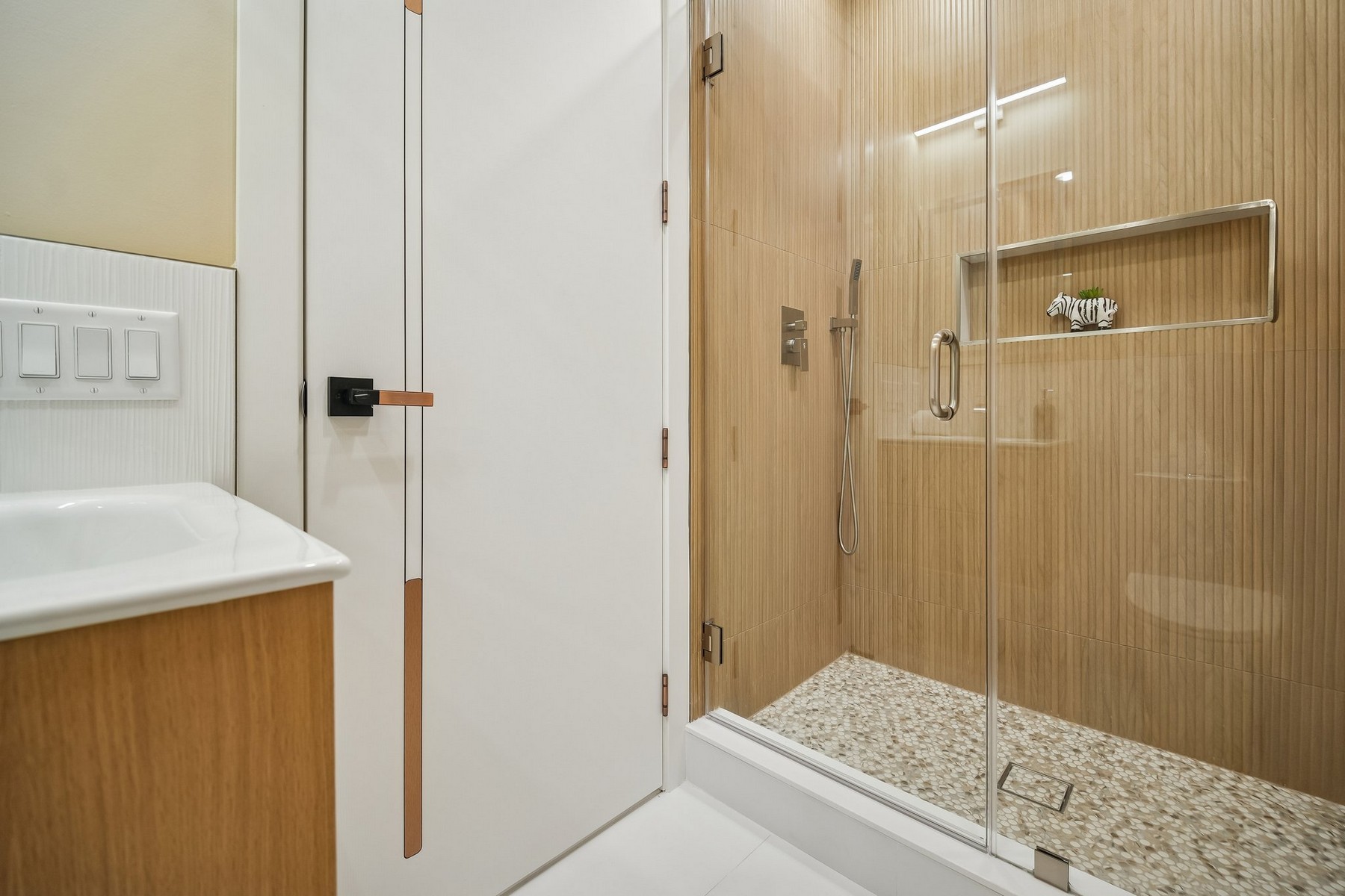85 Bleecker St Unit# B