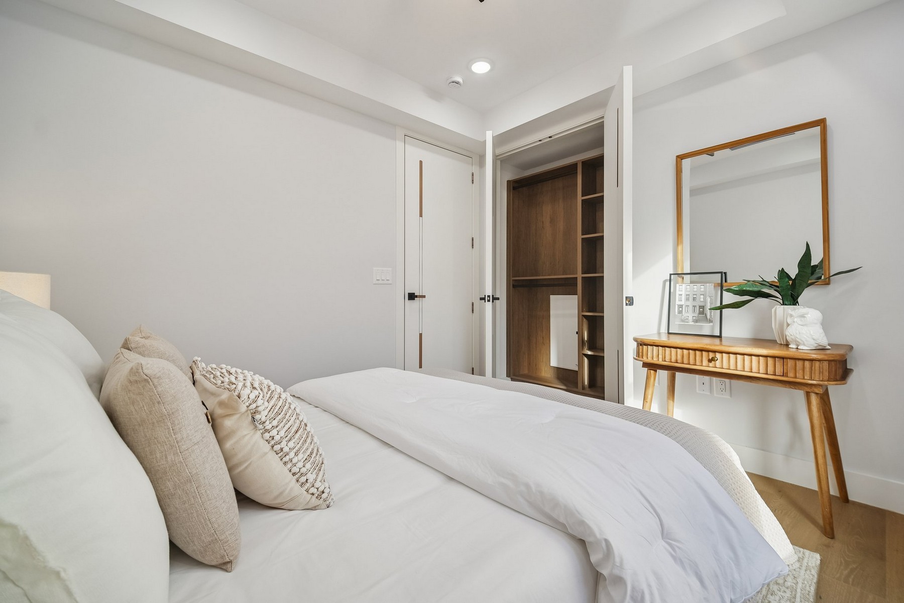 85 Bleecker St Unit# B