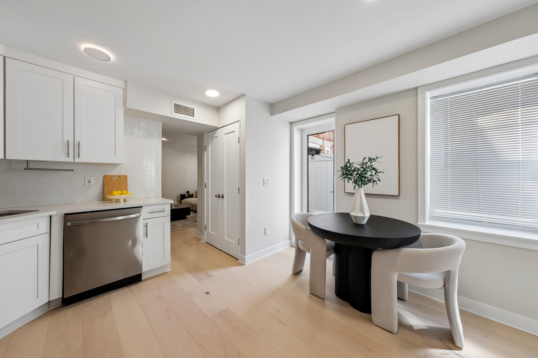 435 Jersey Avenue, unit 1 