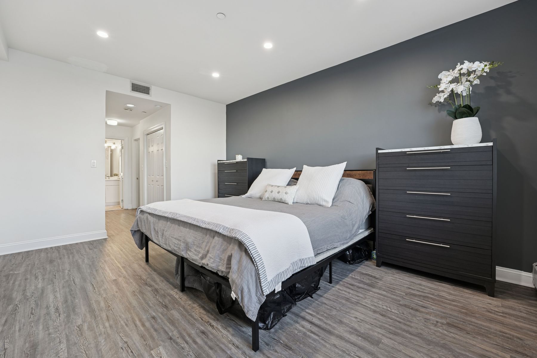 206 Shearwater Court West, unit 74 