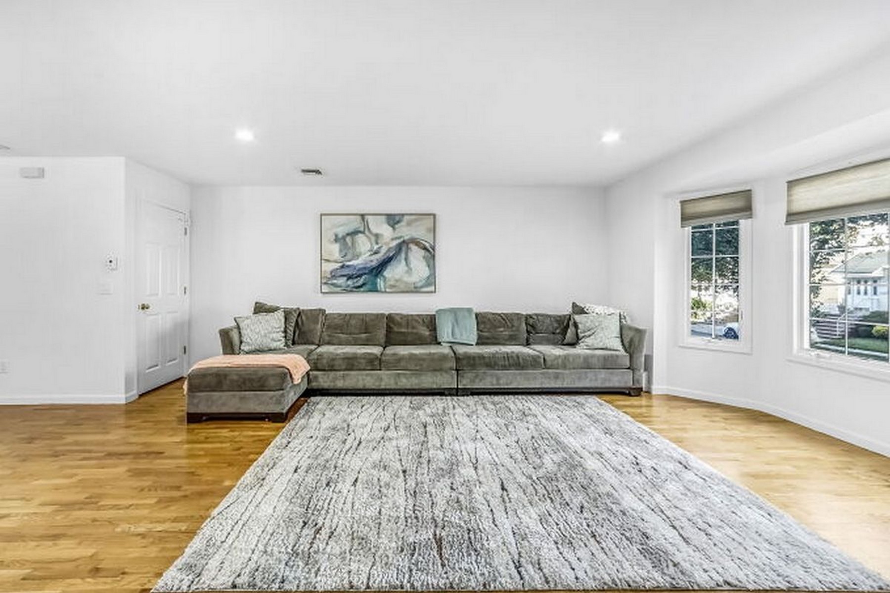 386A Park Ave 