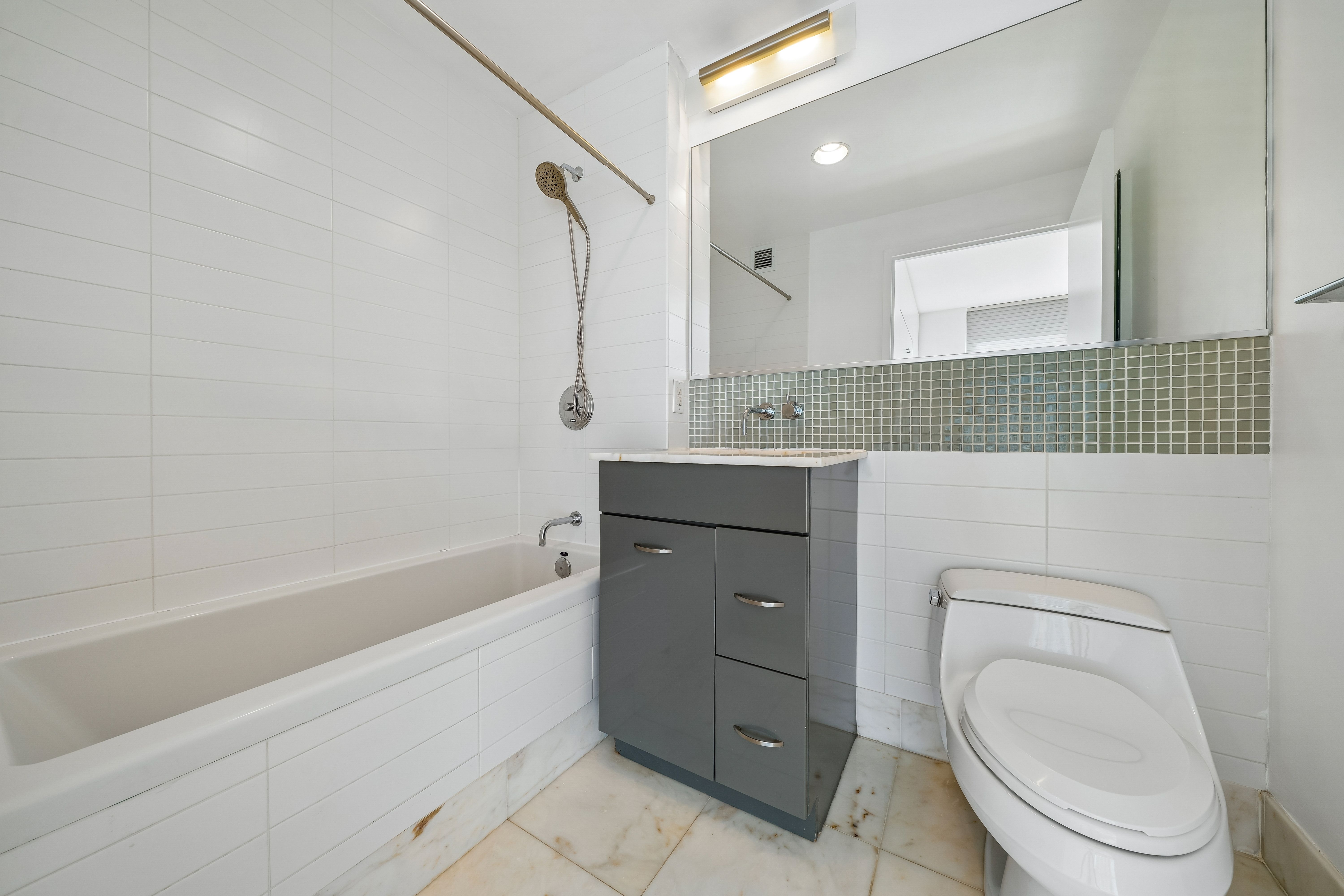2 2nd Street 1605 
