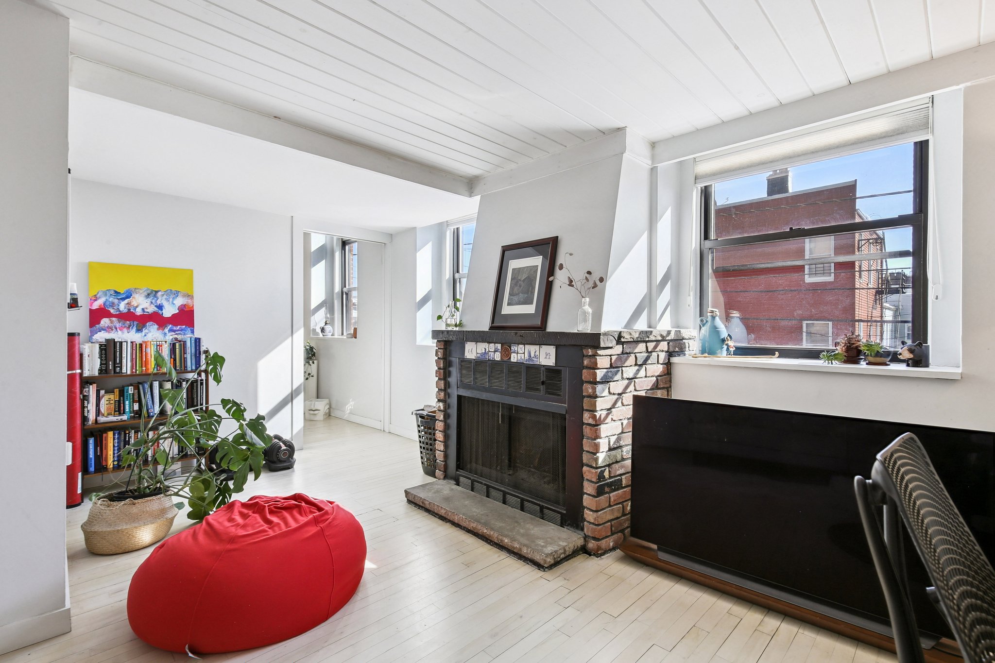 464 Central Ave Unit# 206