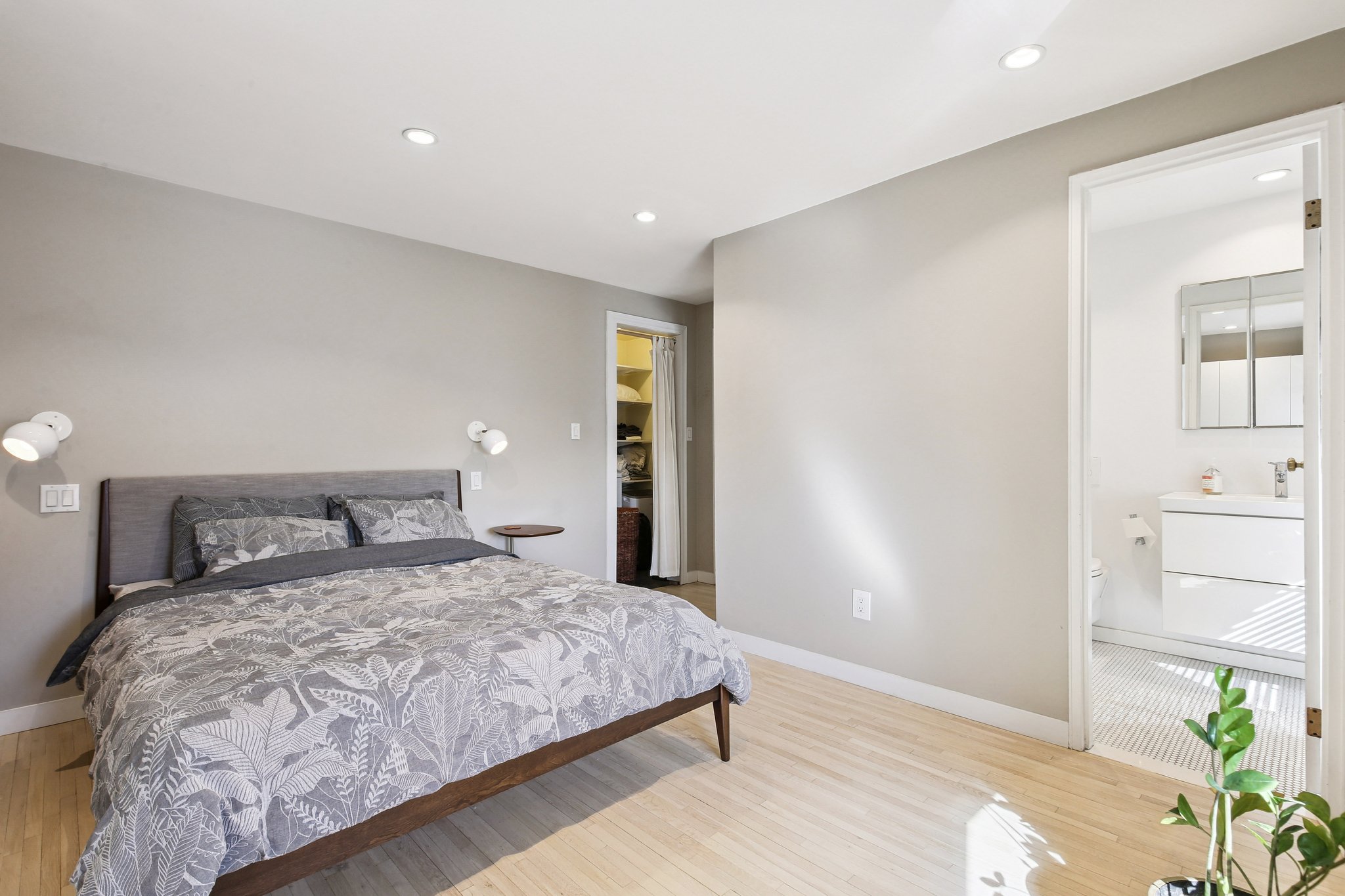 464 Central Ave Unit# 206