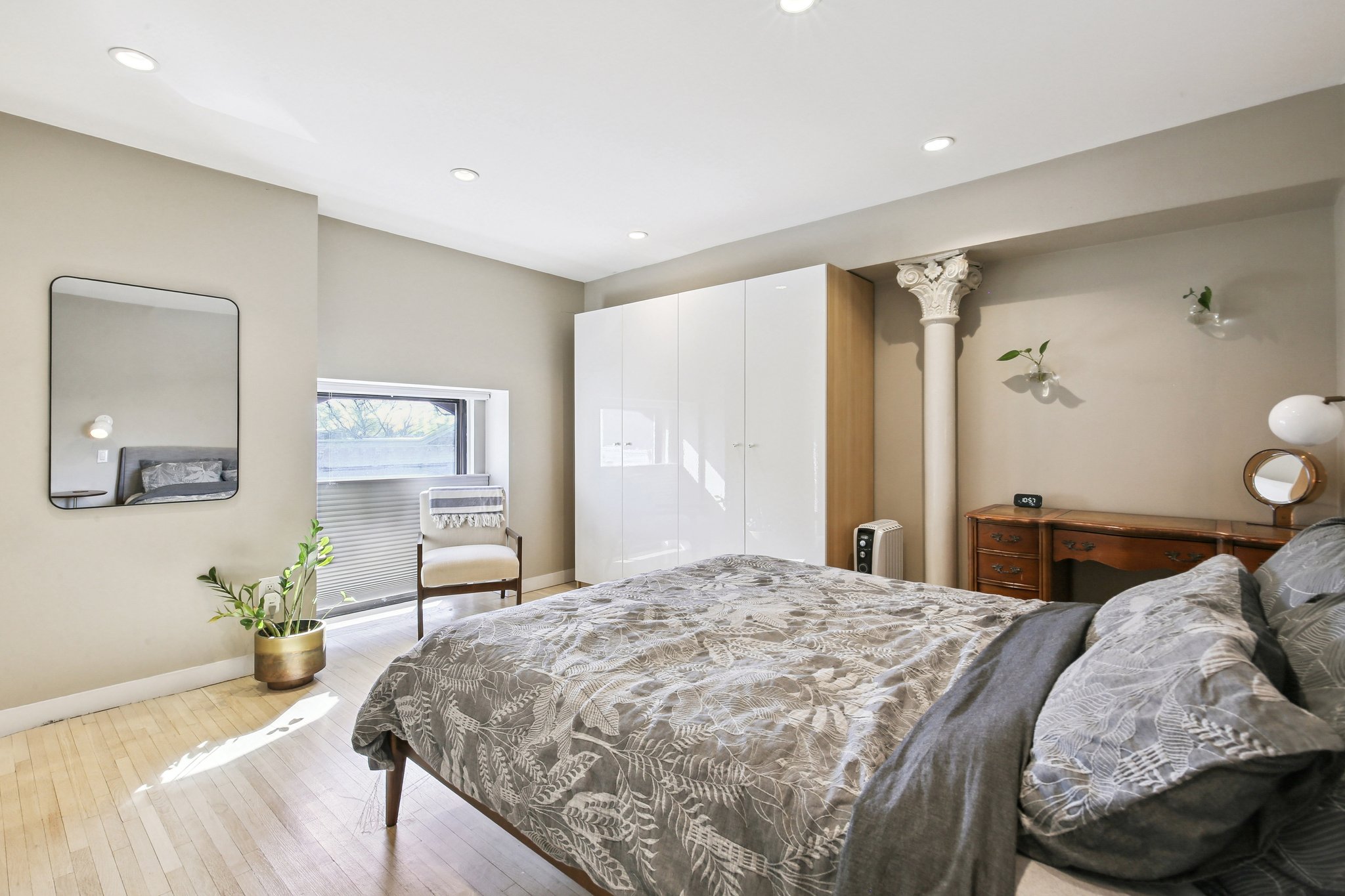 464 Central Ave Unit# 206