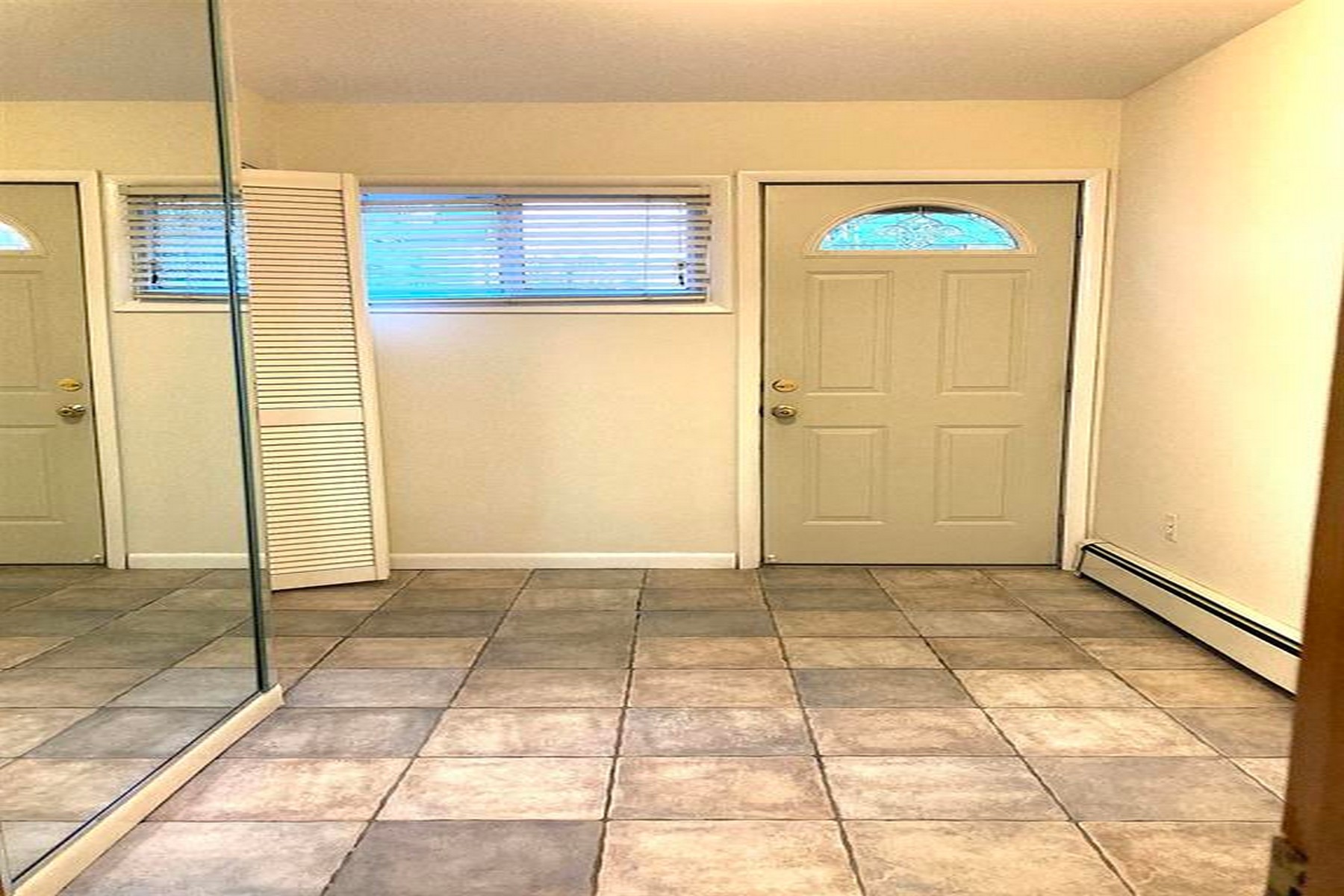 284 Magnoila Ave  #1 