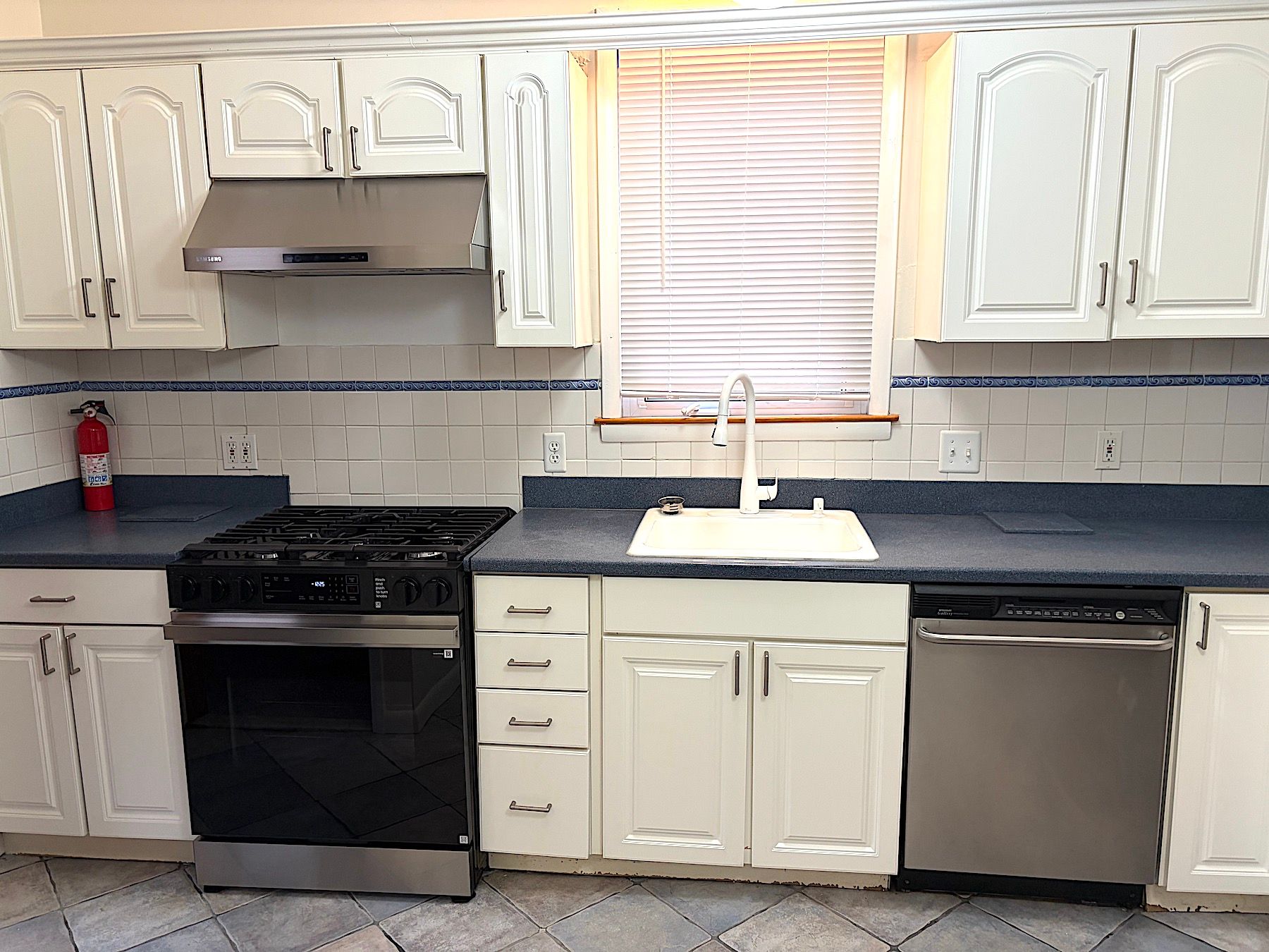 284 Magnoila Ave  #1 