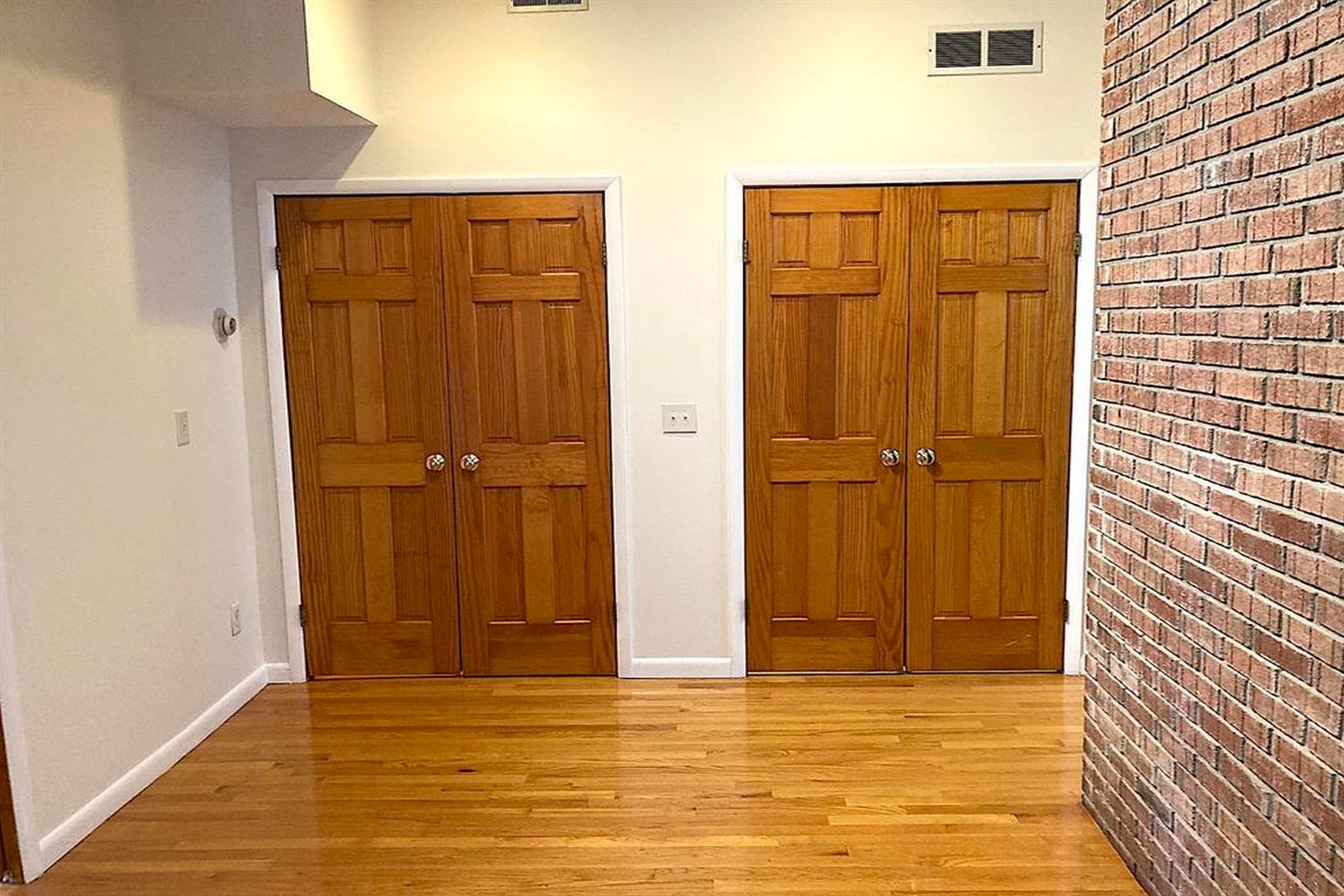 284 Magnoila Ave  #1 