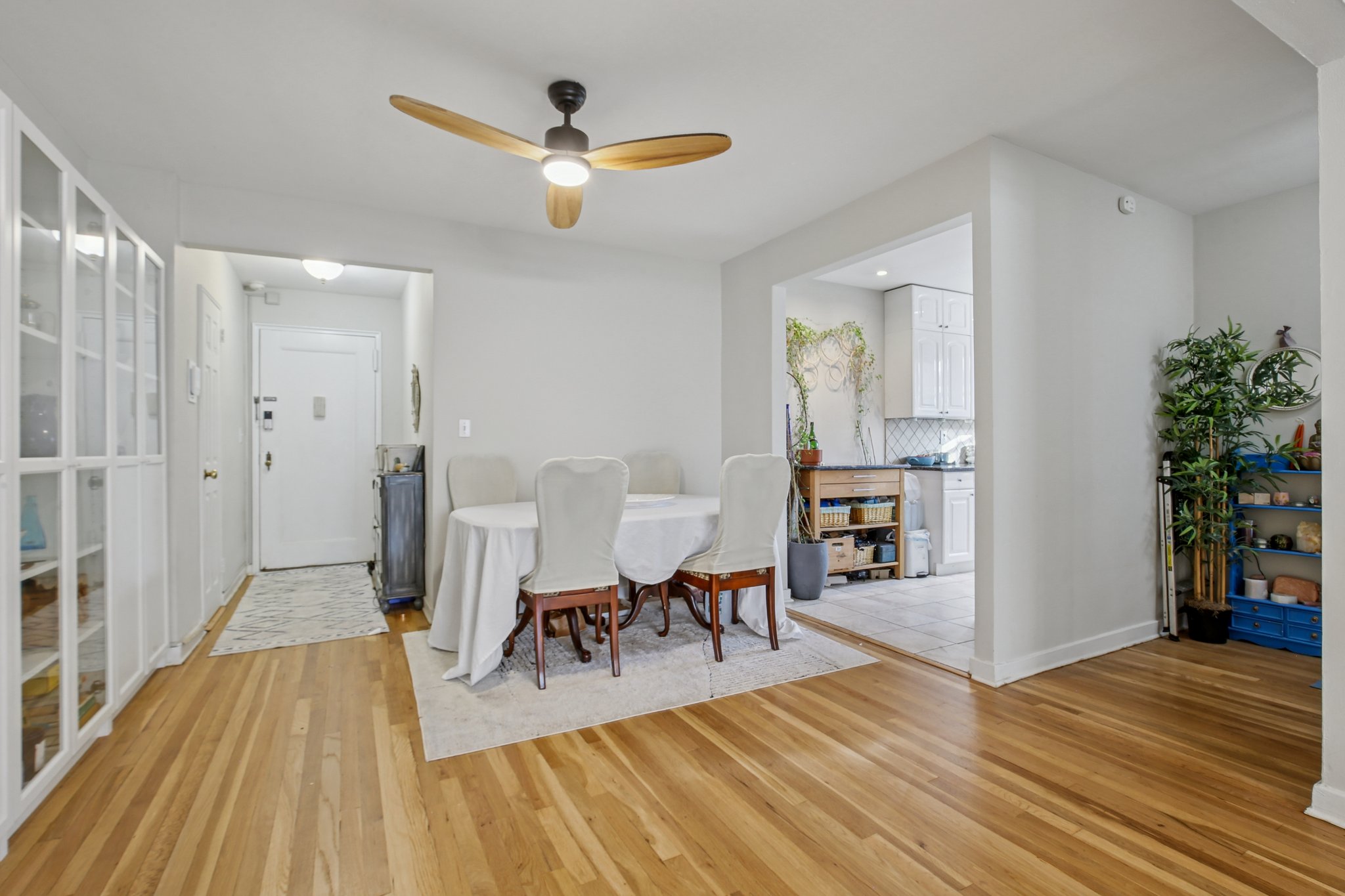 8600 BLVD East  #5F 