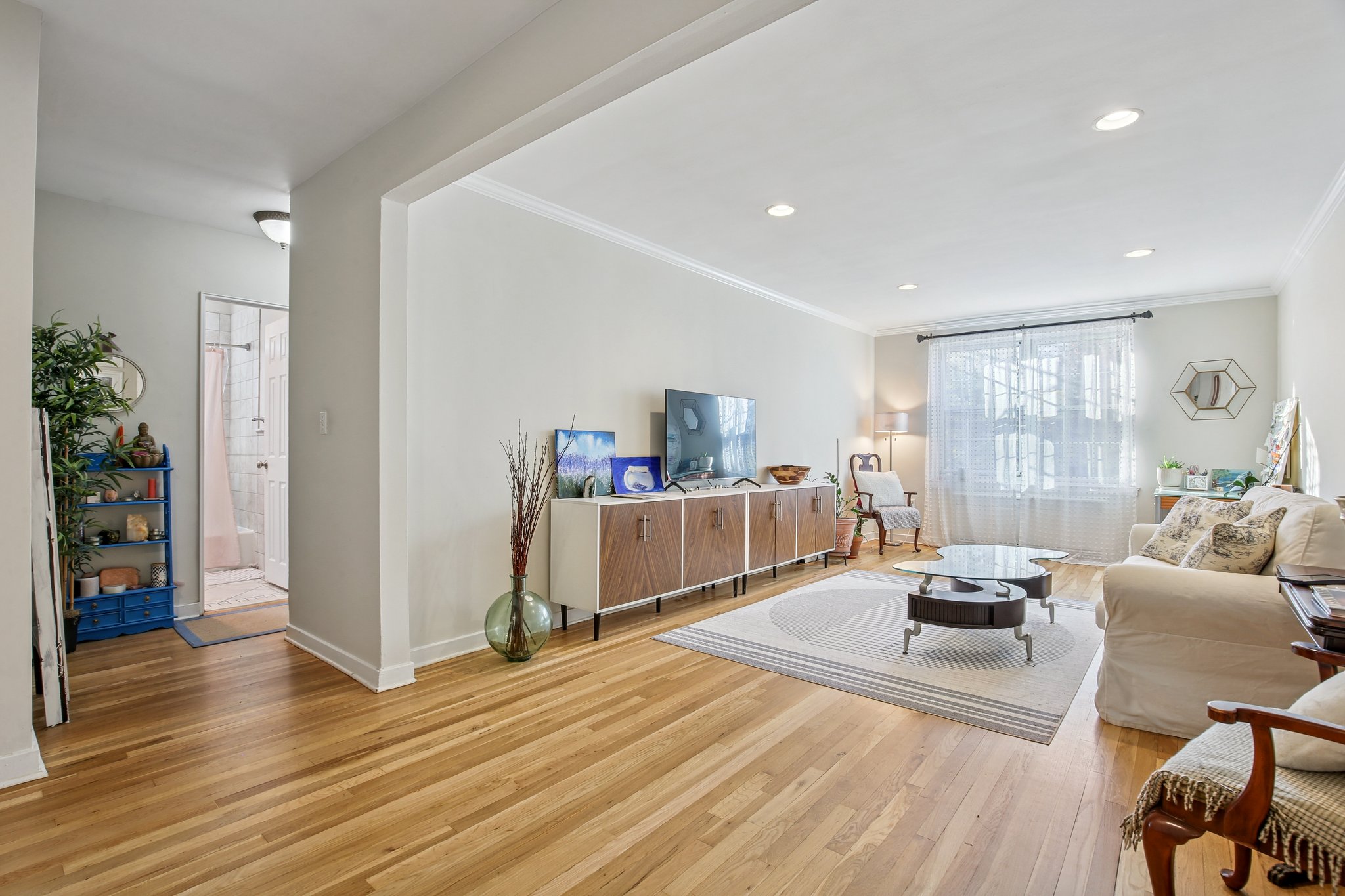 8600 BLVD East  #5F 