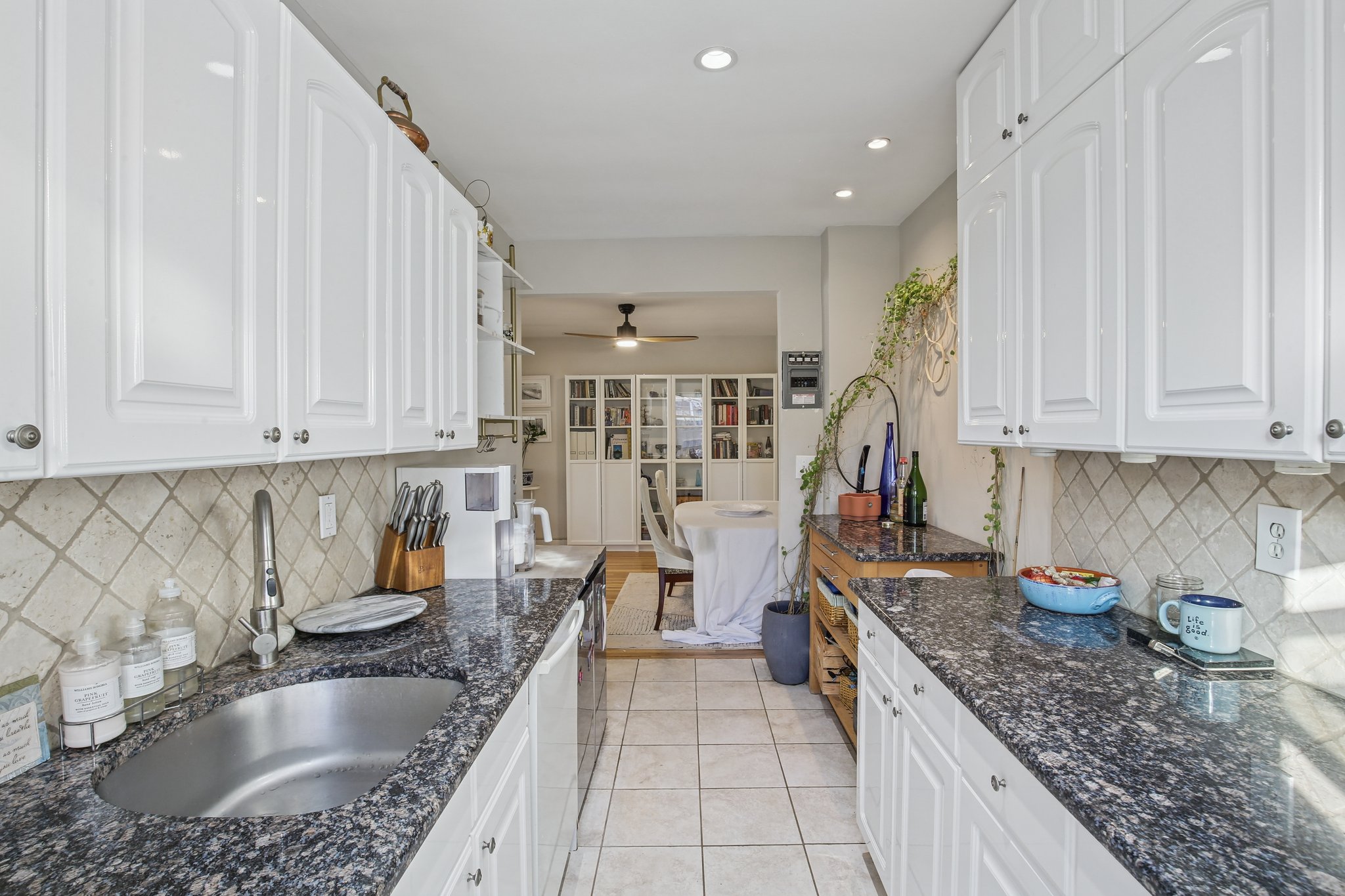 8600 BLVD East  #5F 