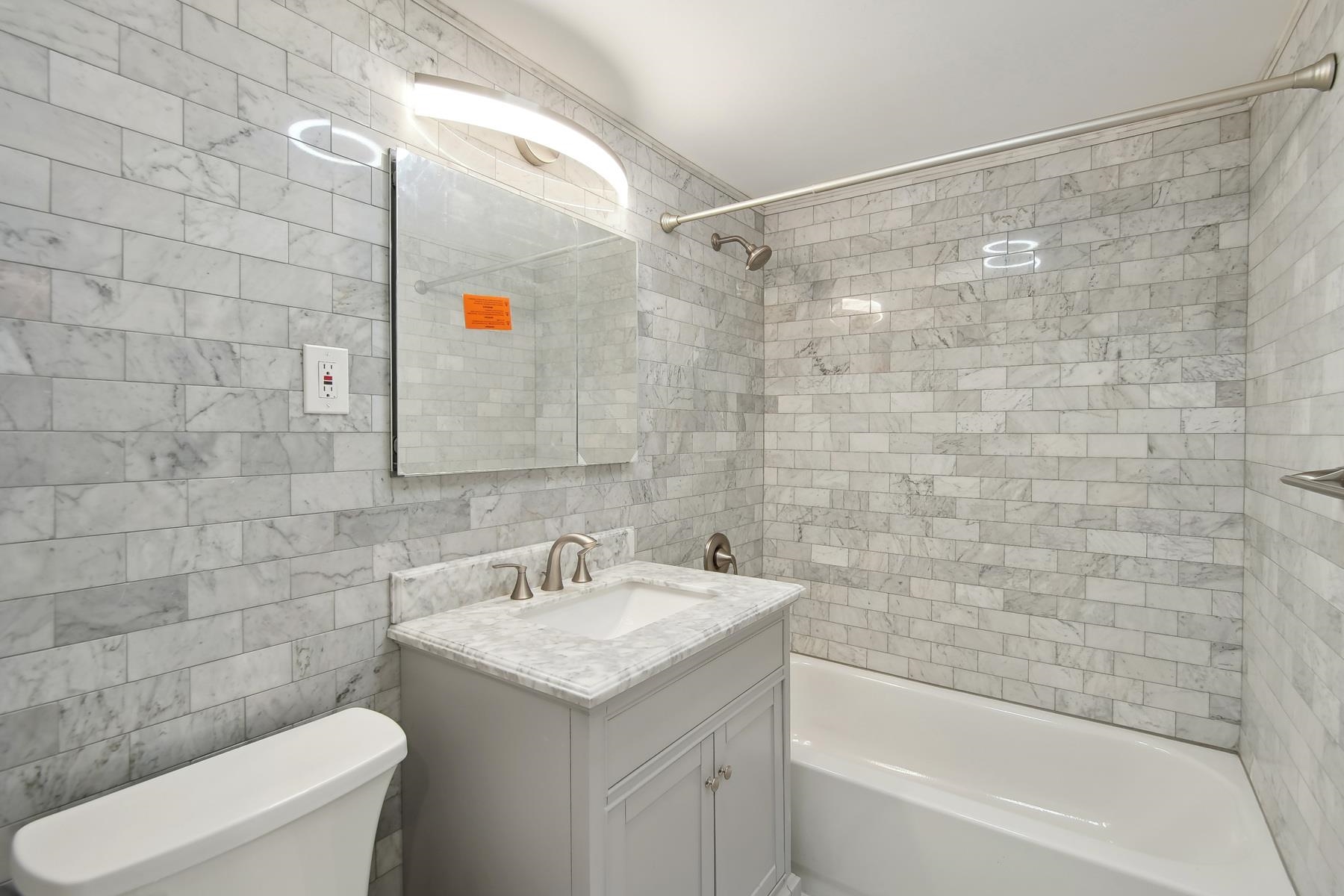 140 Hopkins Avenue, unit 3 