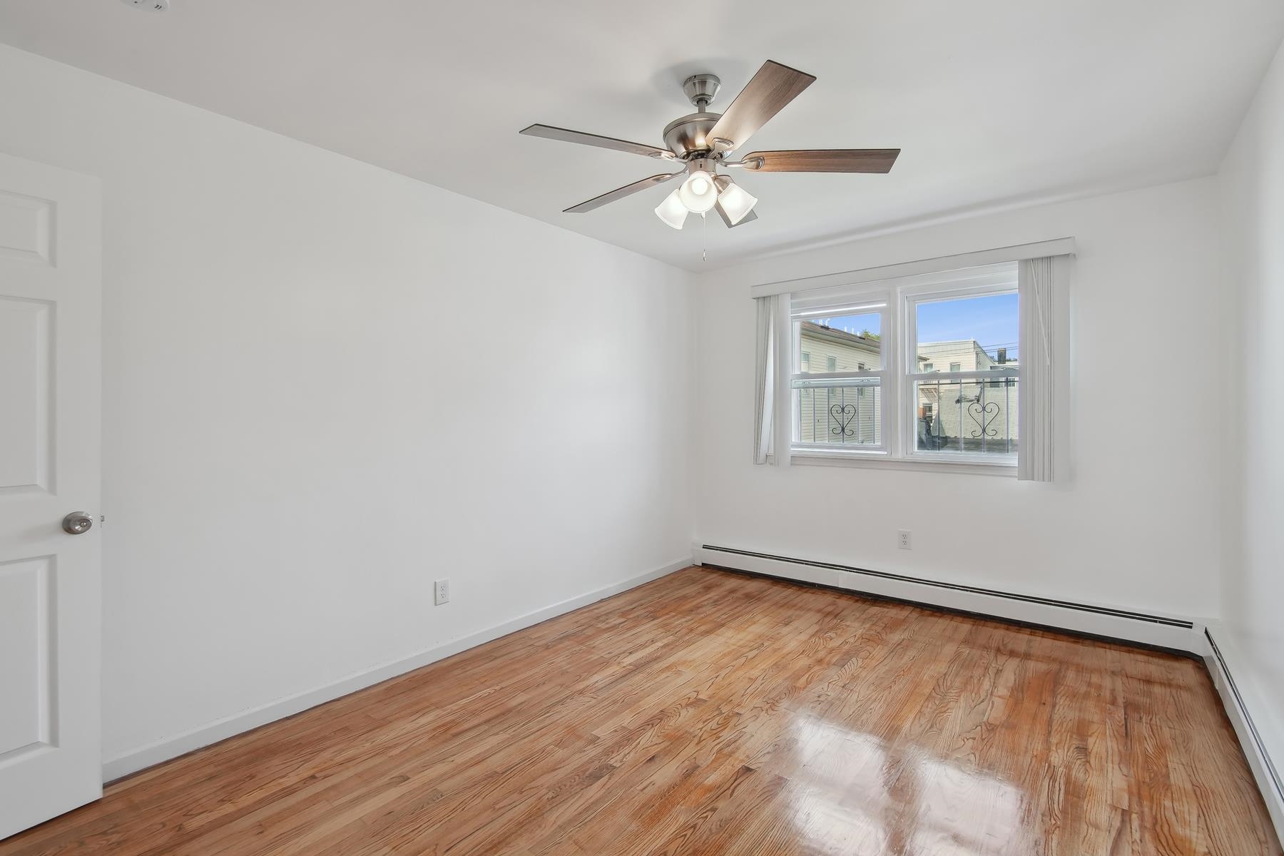 140 Hopkins Avenue, unit 3 