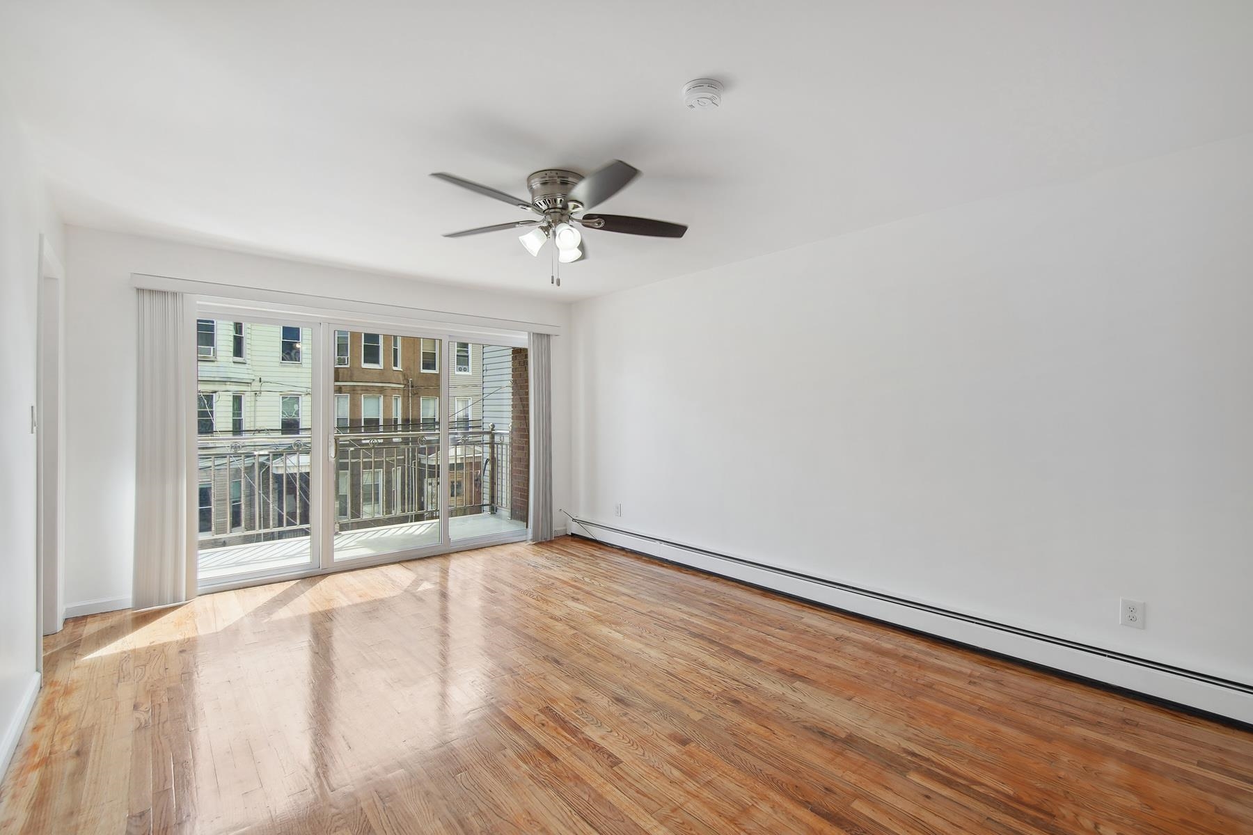 140 Hopkins Avenue, unit 3 