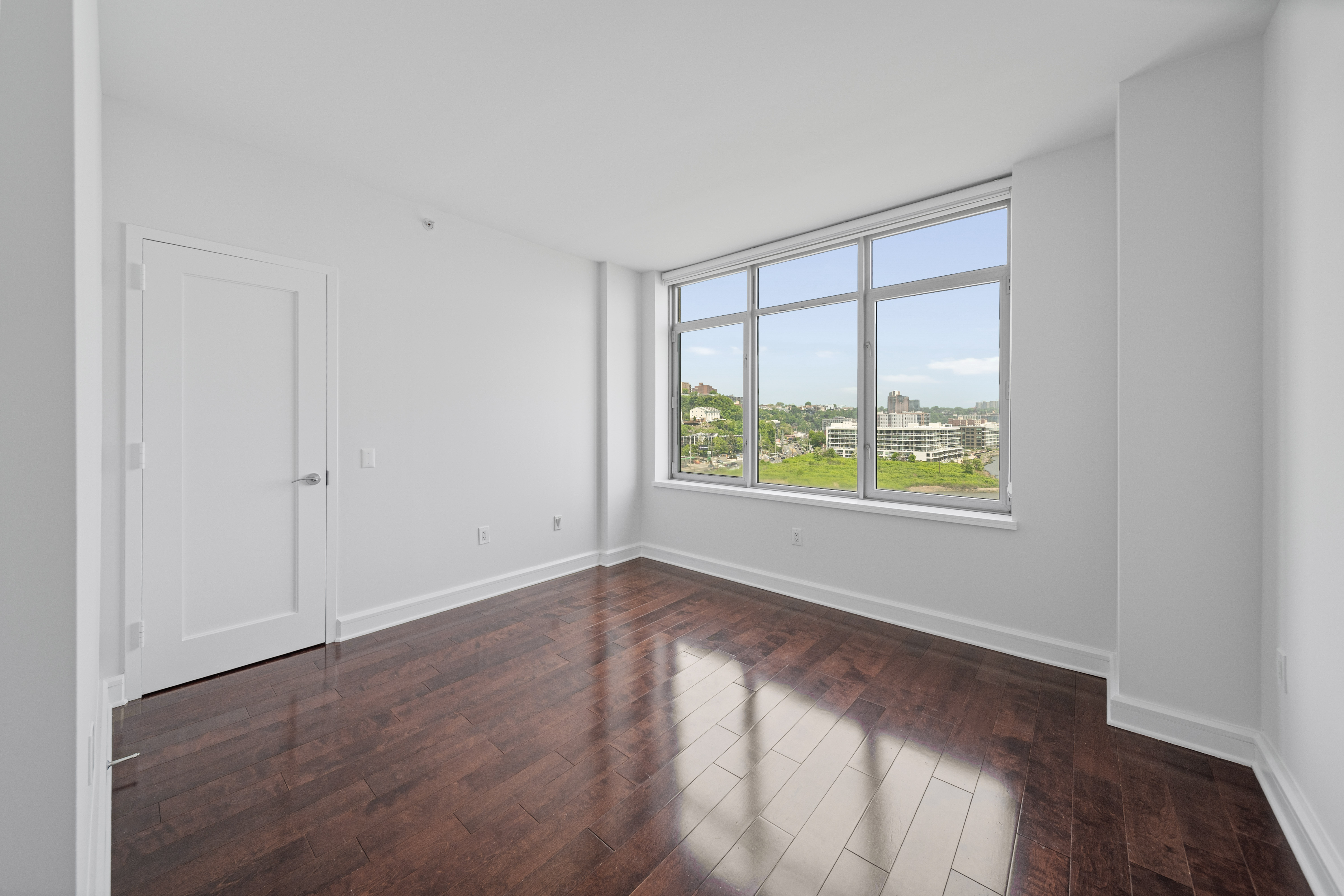 8100 River Road, # 915 