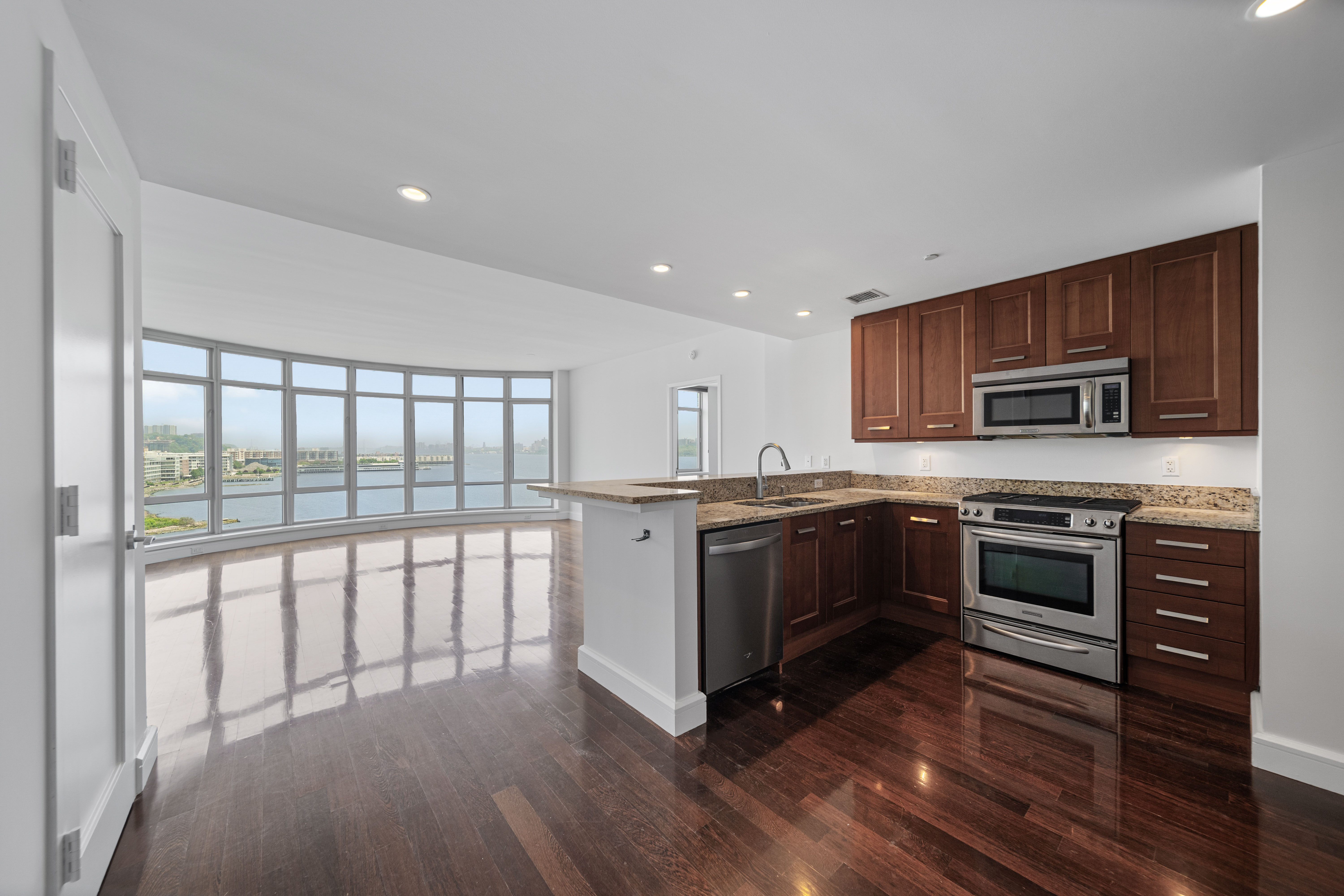 8100 River Road, # 915 