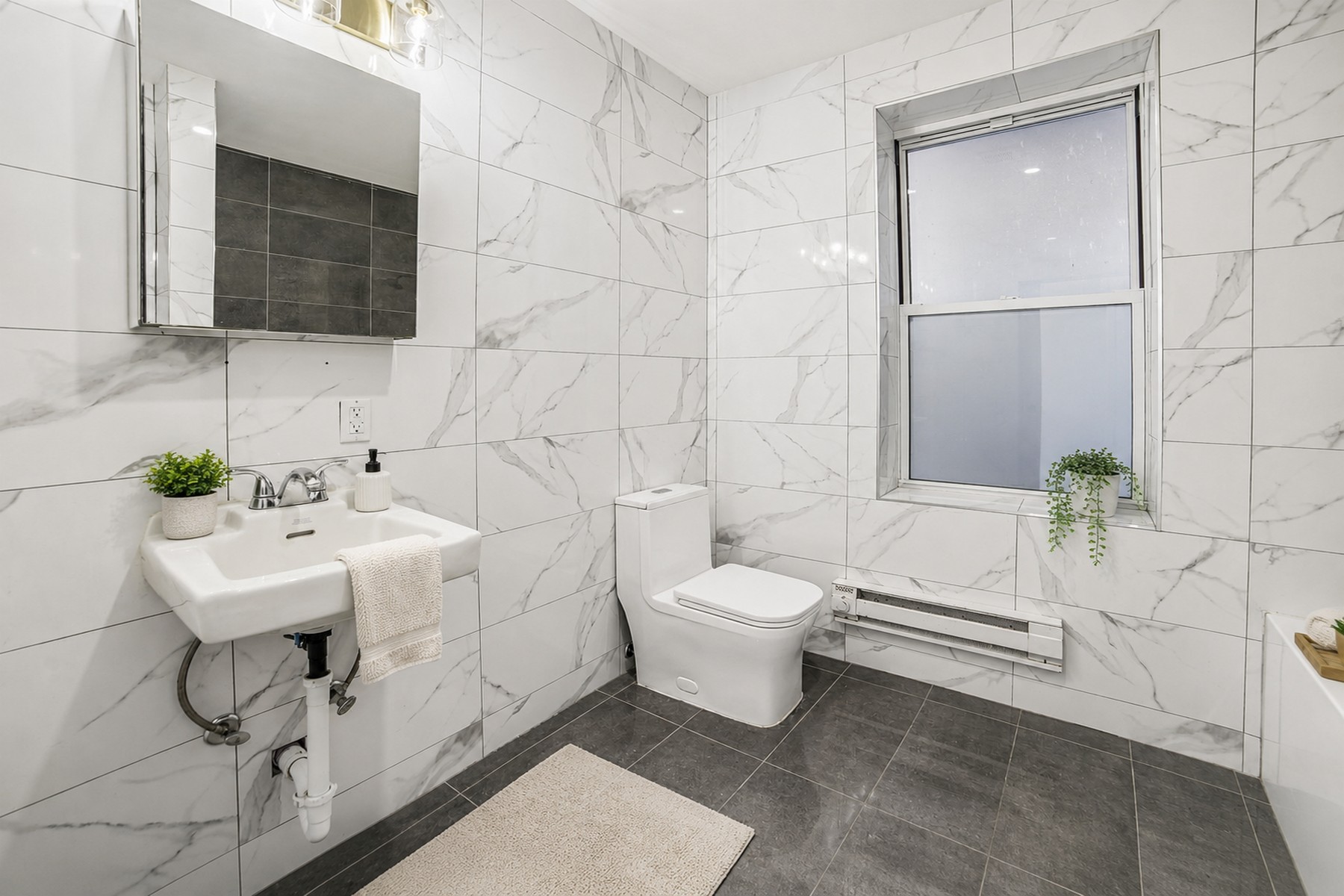 270 Hancock Ave Unit# Unit 2