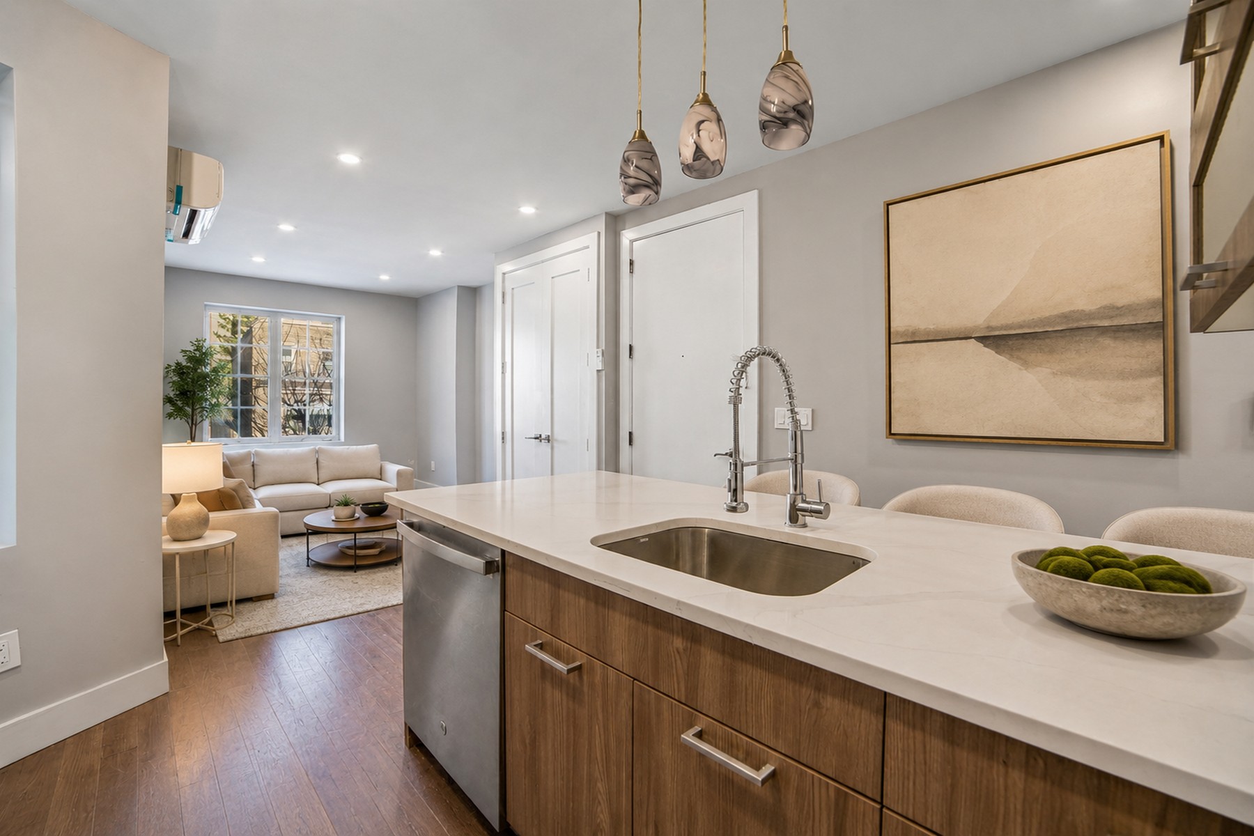 270 Hancock Ave Unit# Unit 2