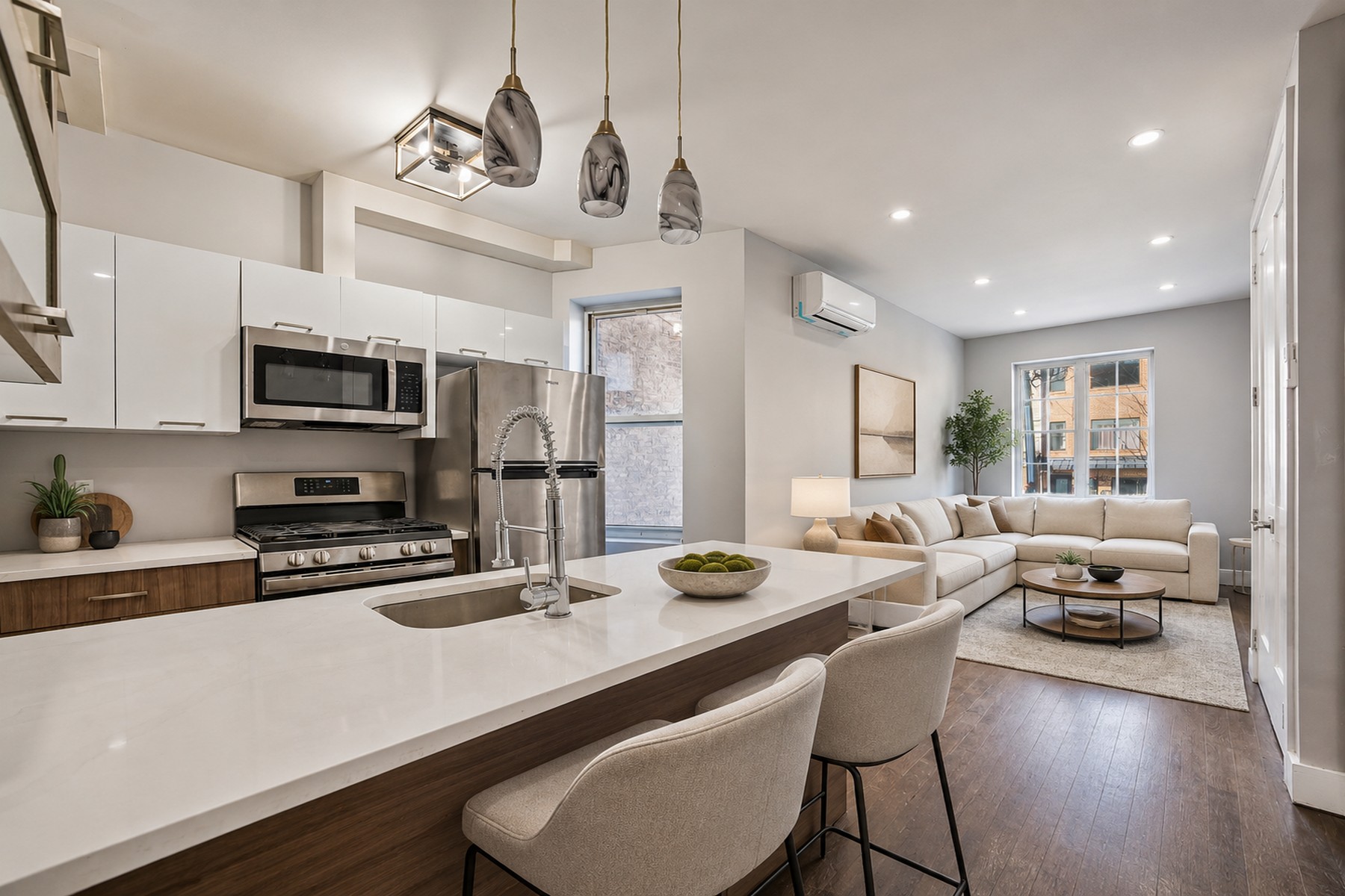270 Hancock Ave Unit# Unit 2