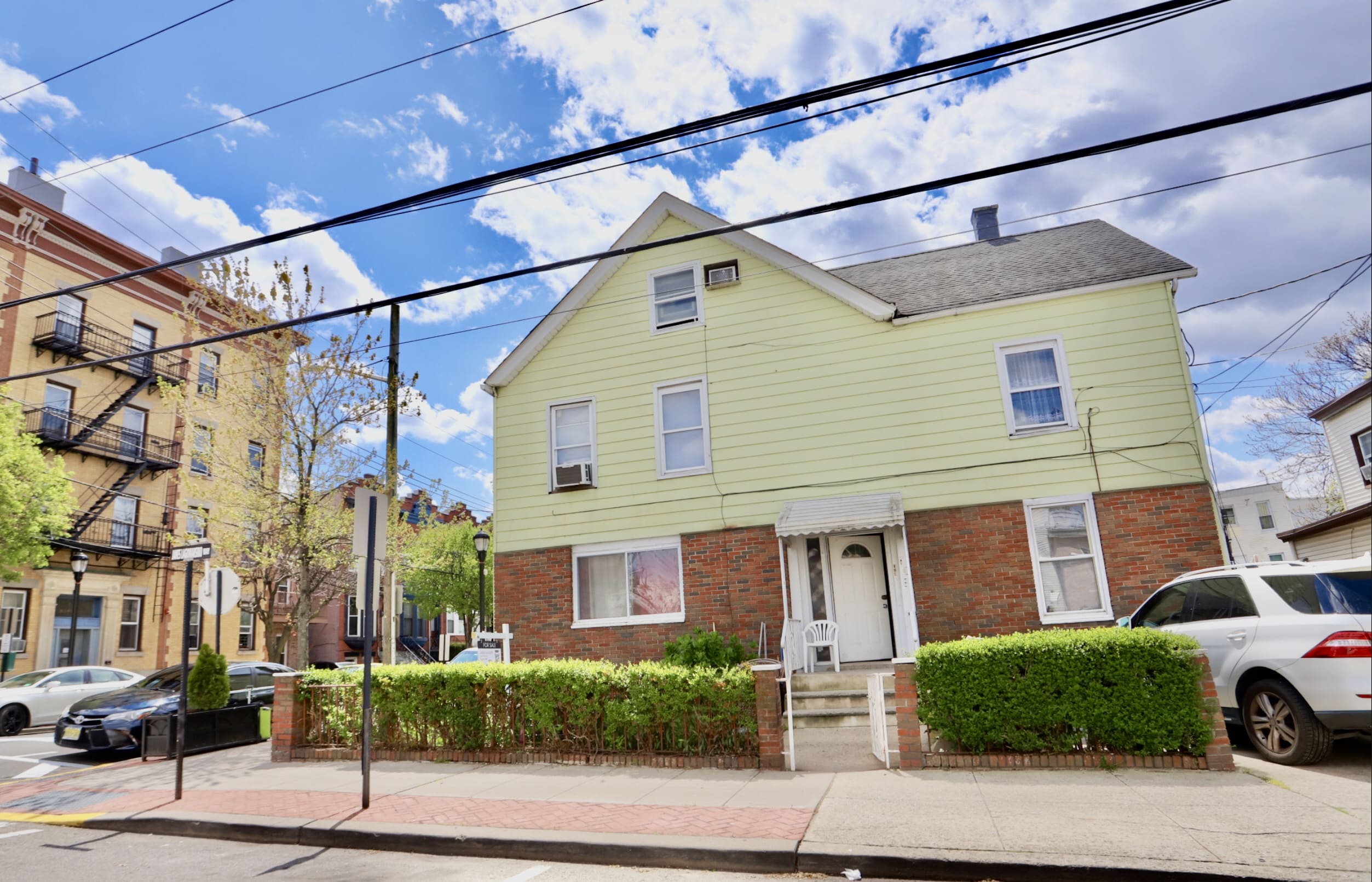 217-219 New York Ave 