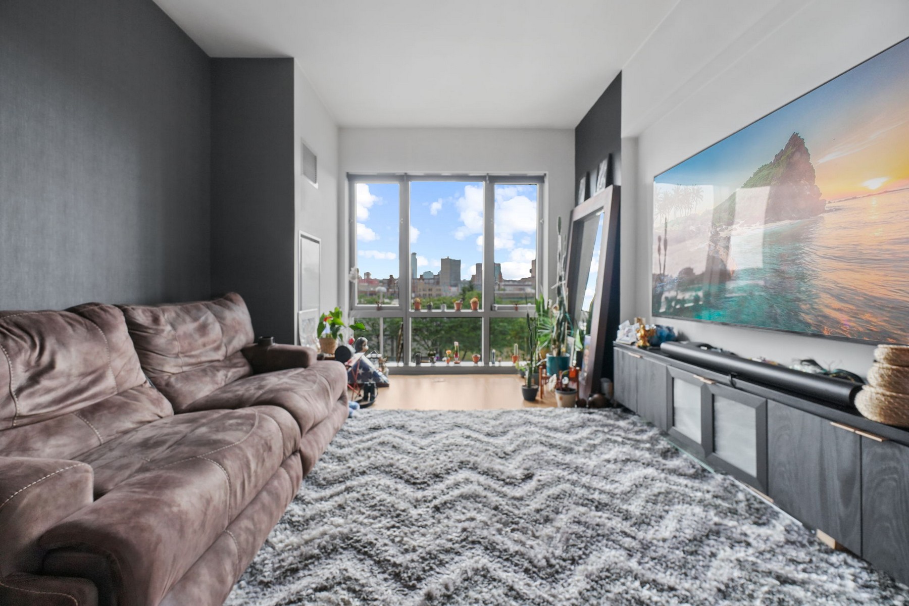 75 Park Lane South, unit 303 