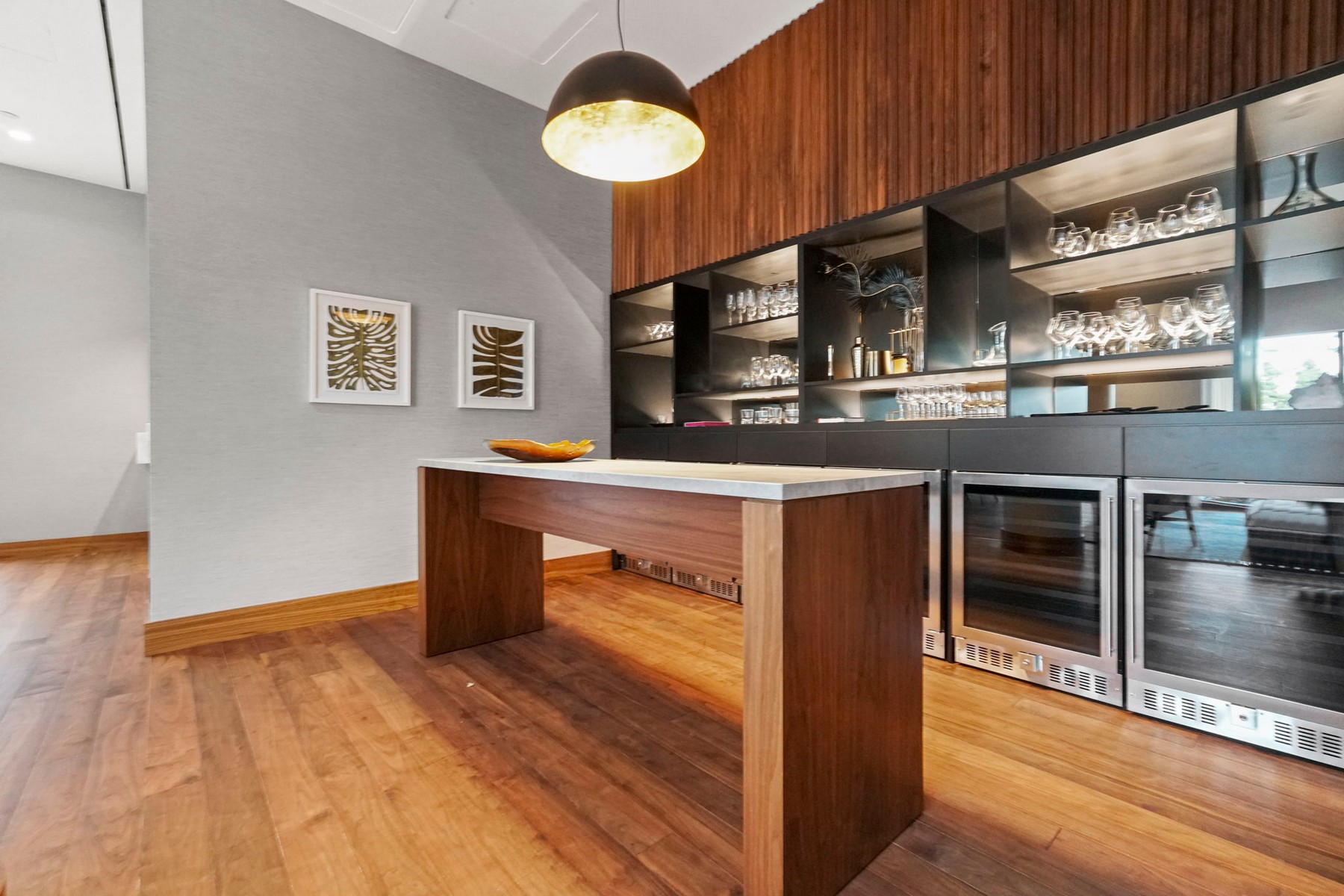 75 Park Lane South, unit 303 