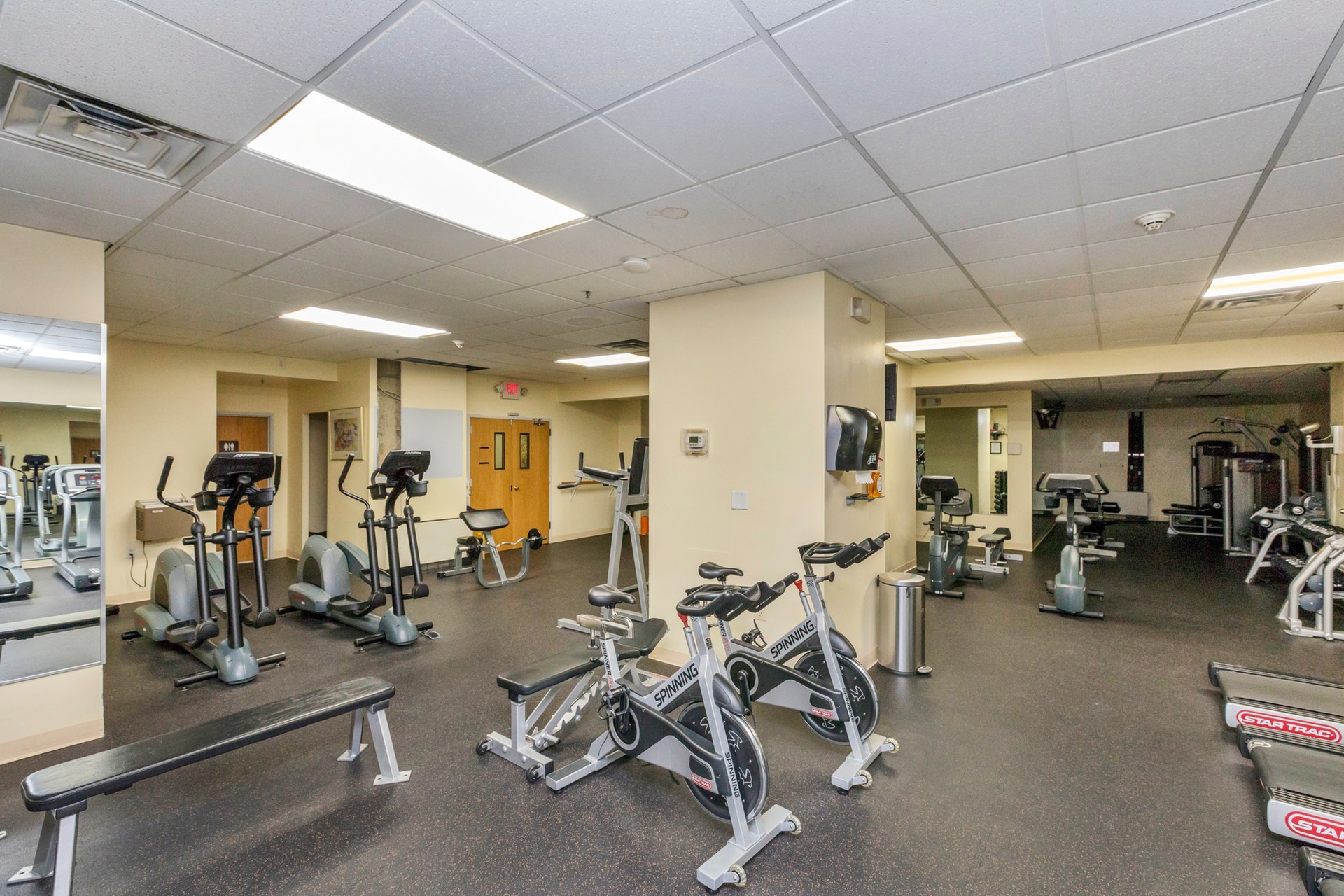 6040 Blvd East 31E