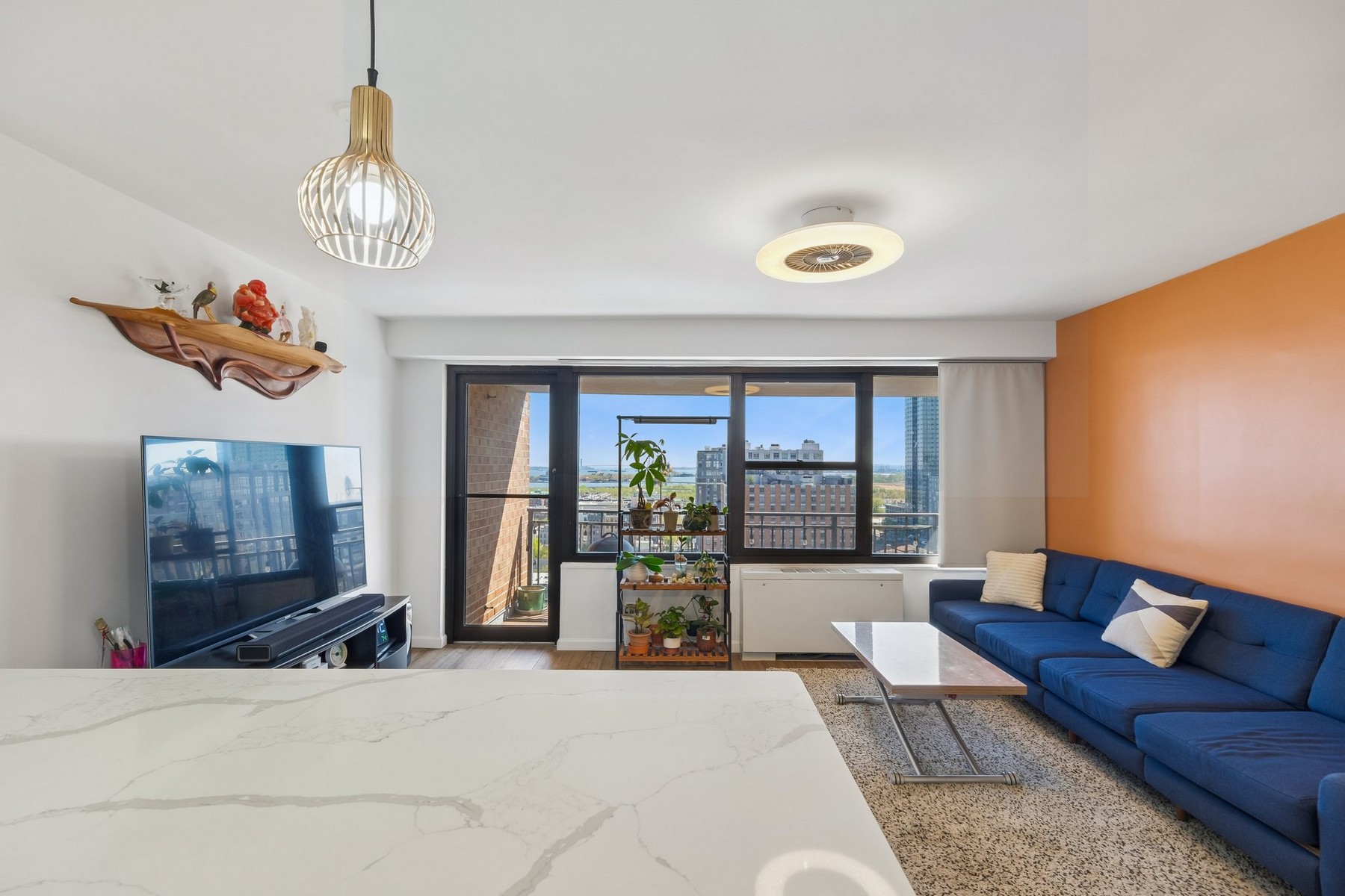 135 Montgomery St Unit# 18-