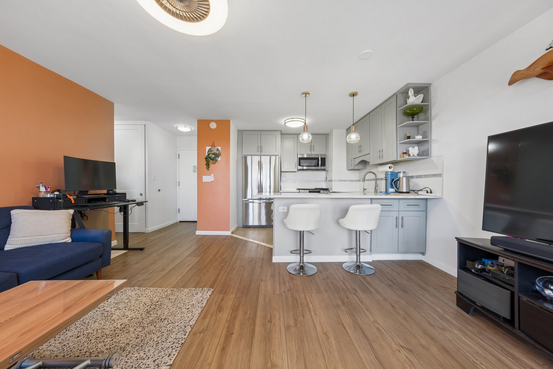 135 Montgomery St Unit# 18-
