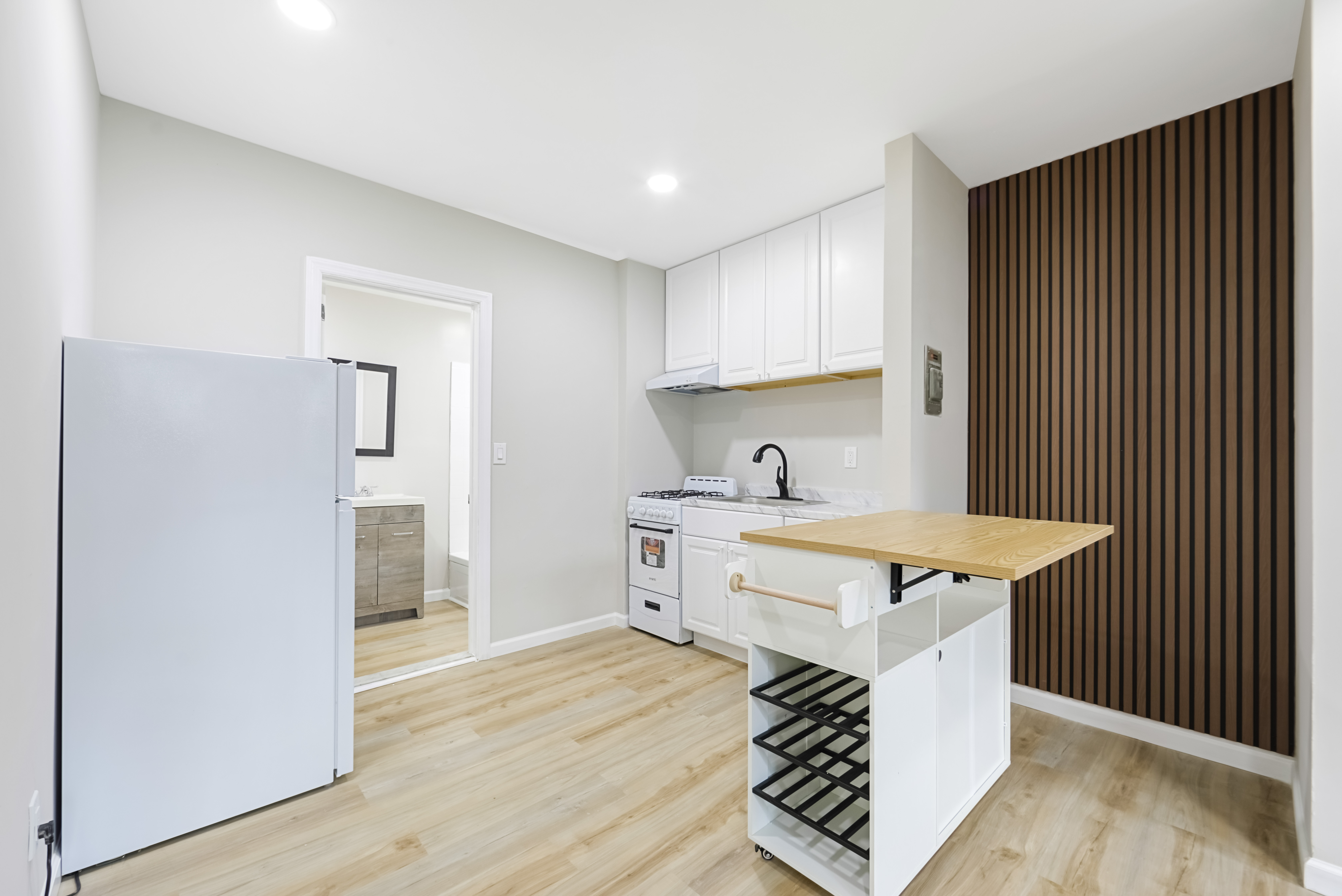 40 Beacon Avenue #3 