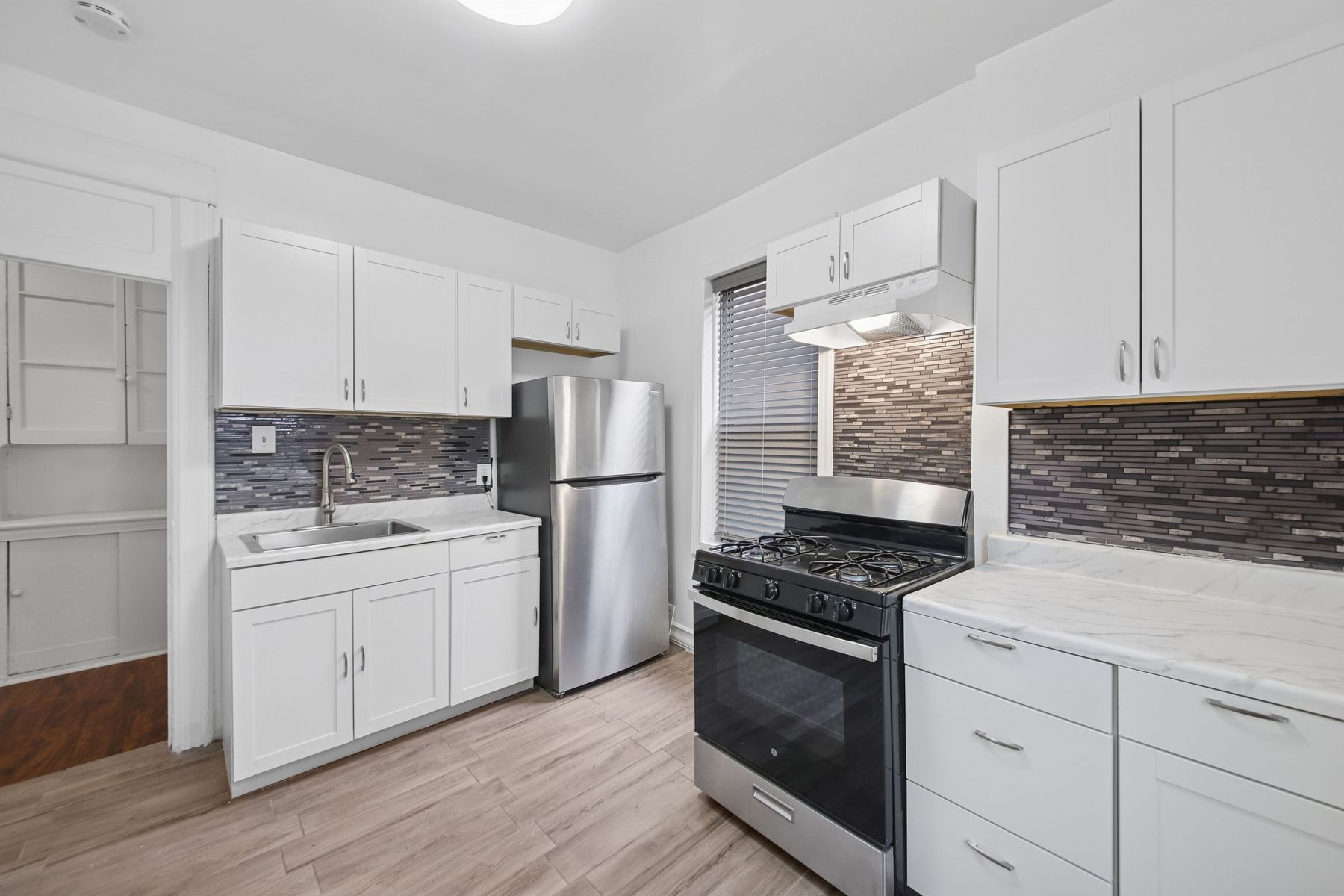 122A Baldwin Ave Unit# 1L