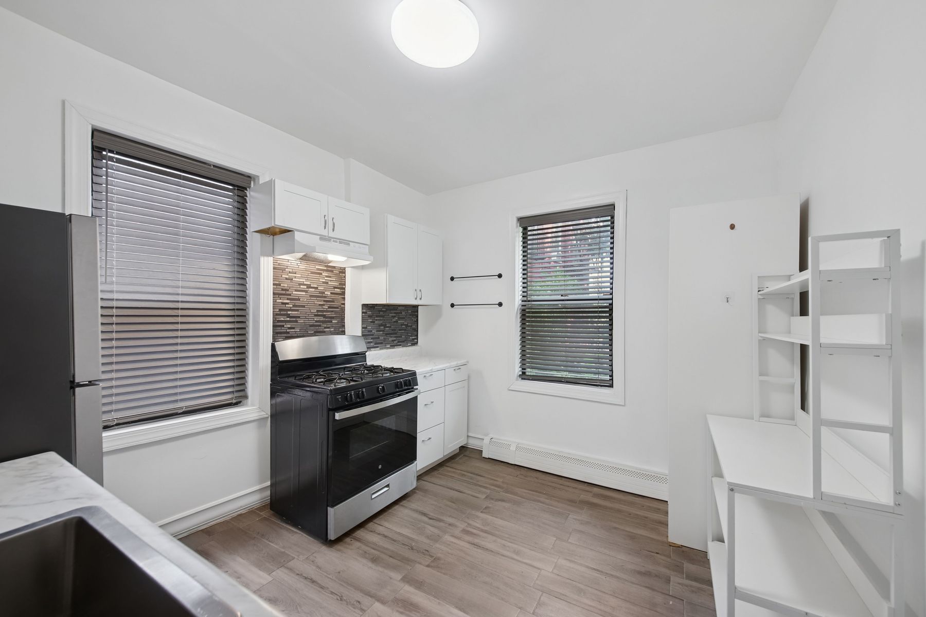 122A Baldwin Ave Unit# 1L