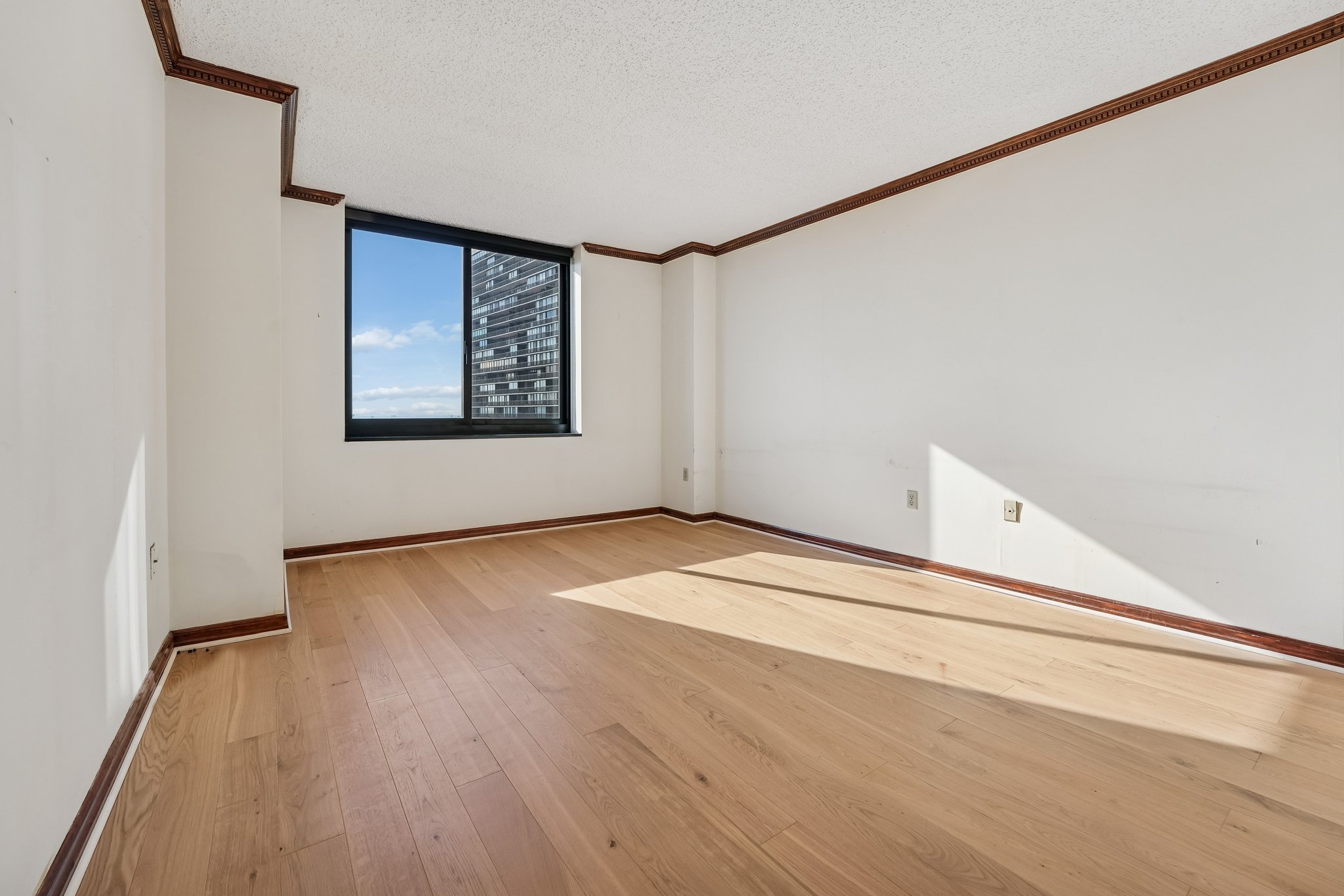 1512 Palisade Avenue #16L 