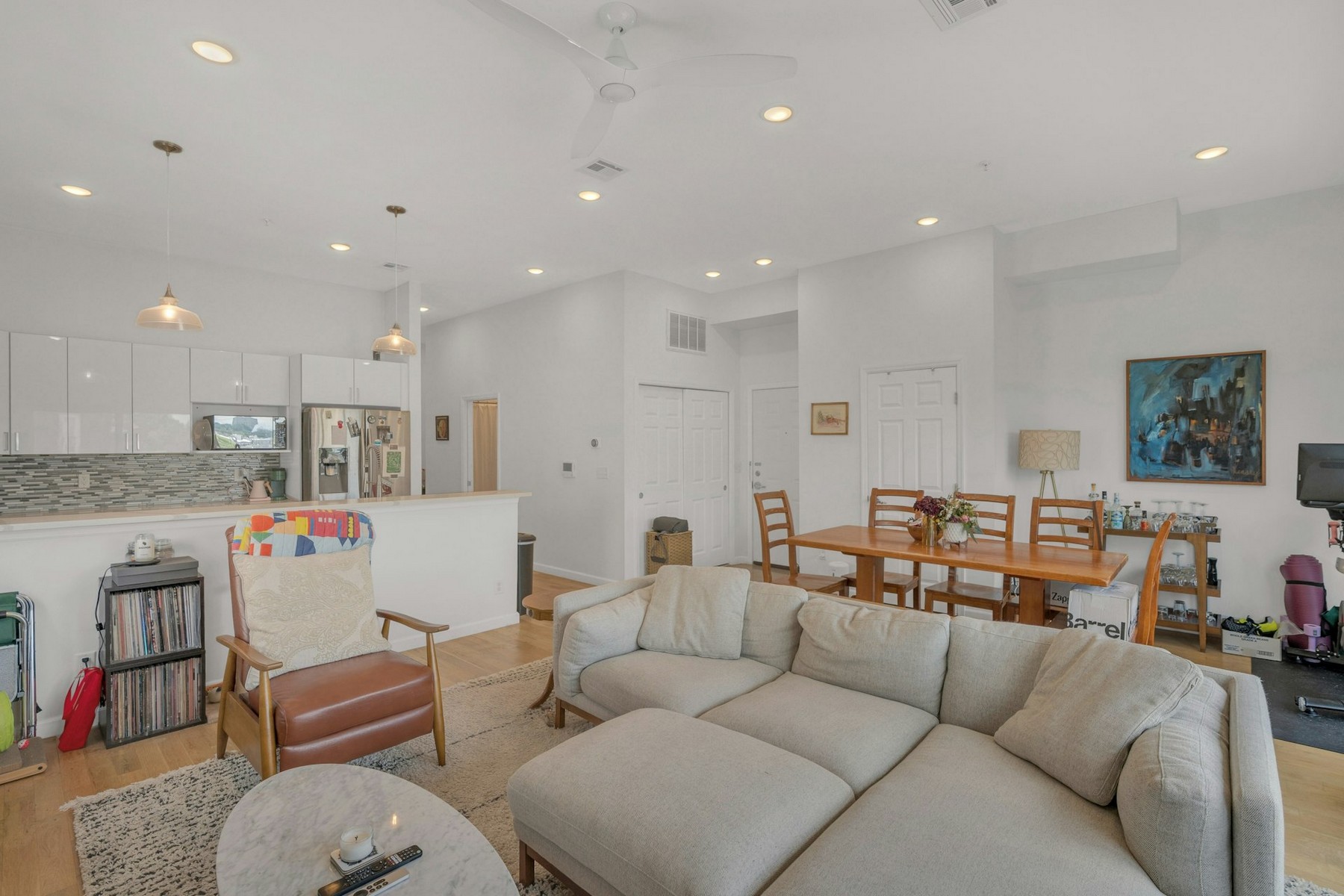 936 Pavonia Ave #4A 