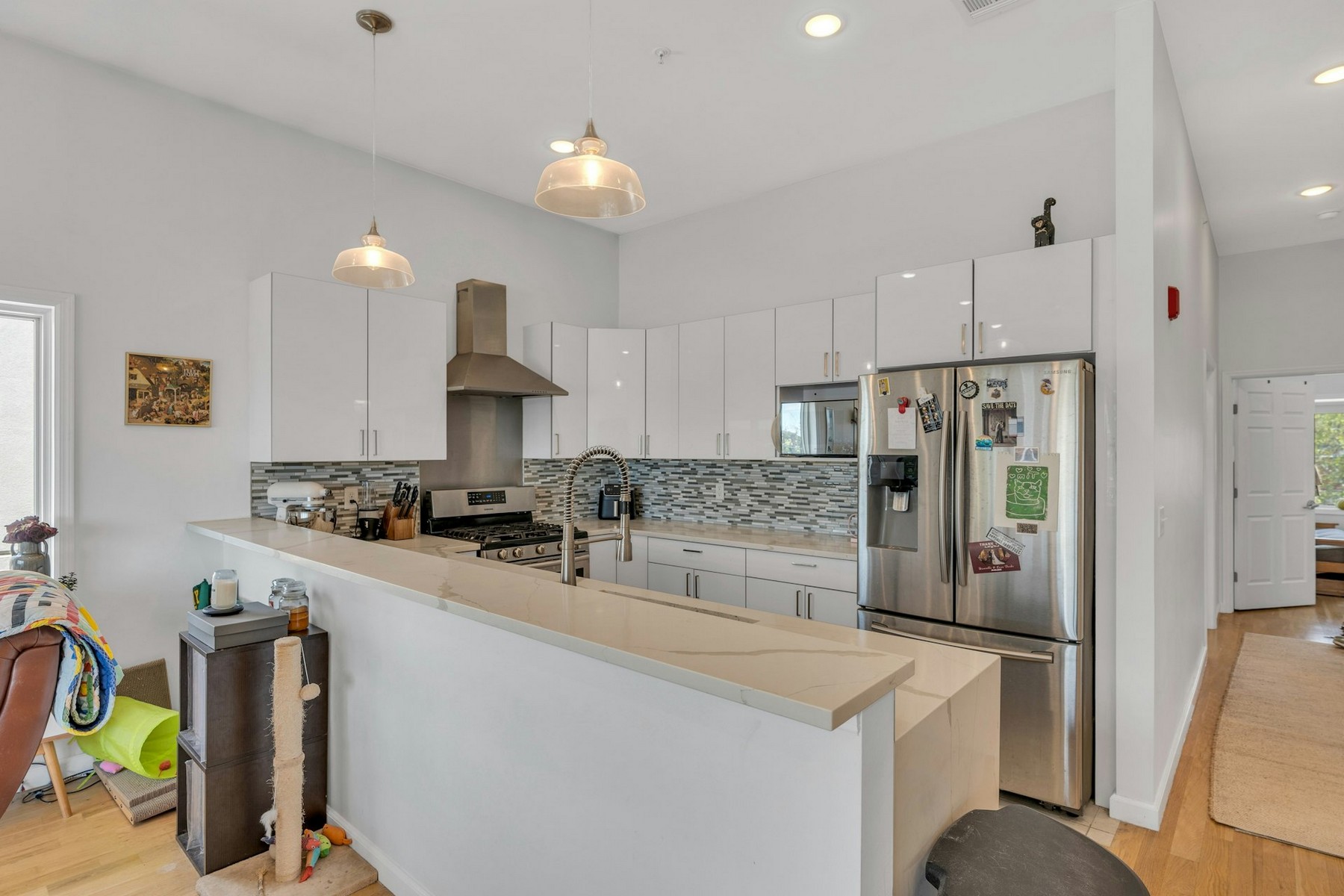 936 Pavonia Ave #4A 