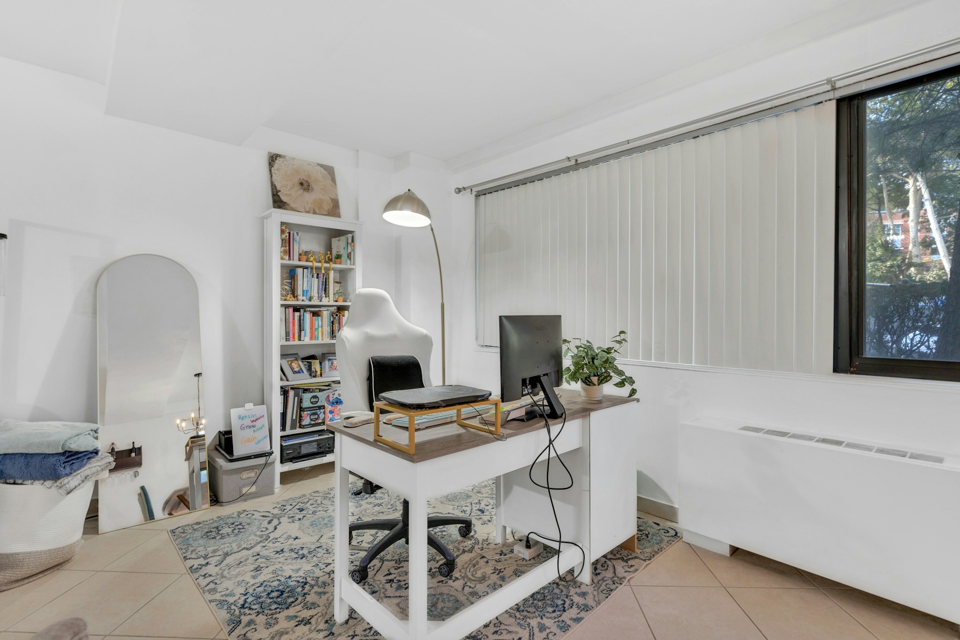 1375 River Road, #LG 