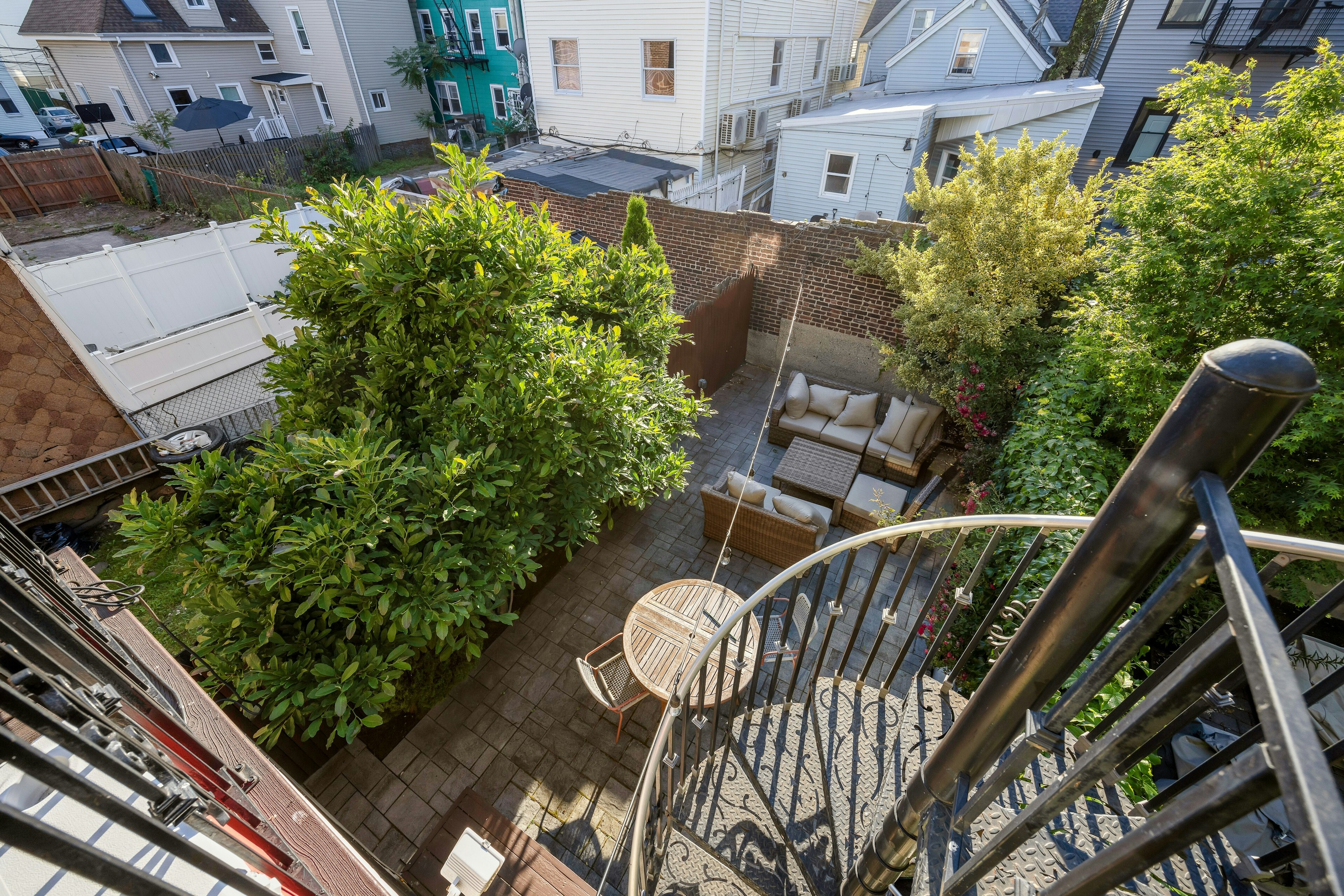 145 Webster Ave 