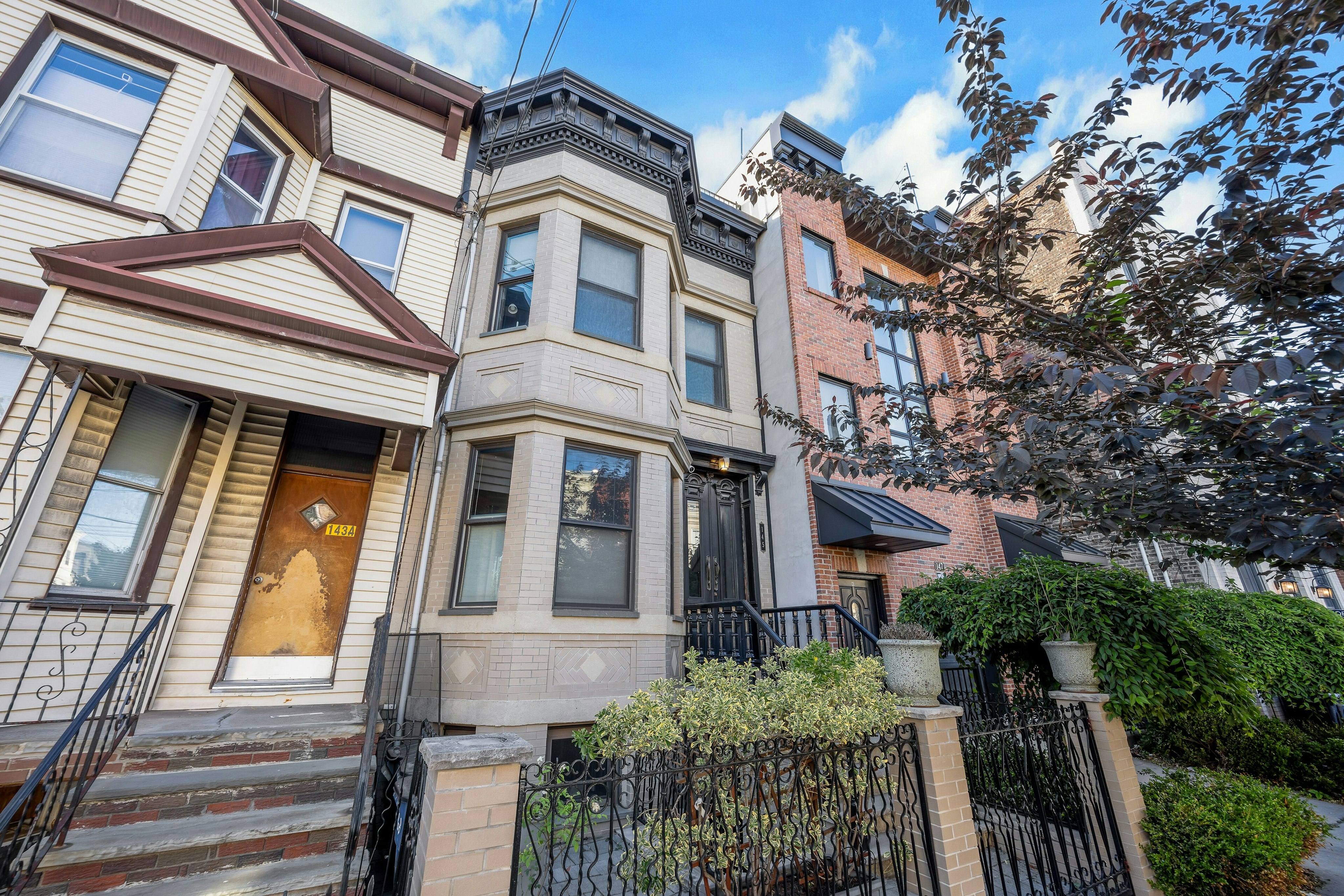 145 Webster Ave 