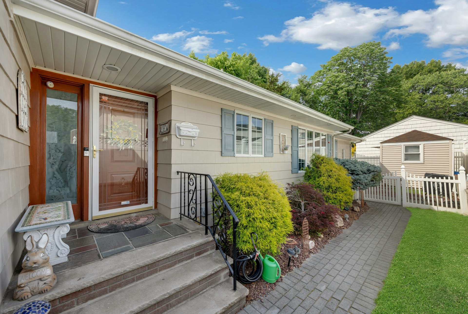 184 West Passaic Ave 